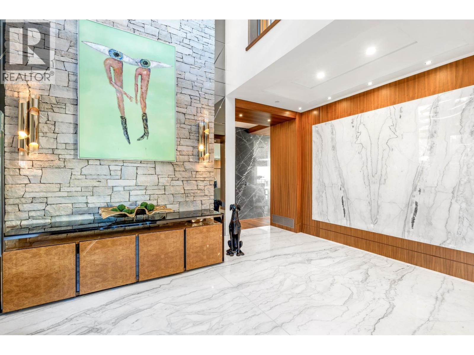 1036 Eyremount Drive, West Vancouver, BC