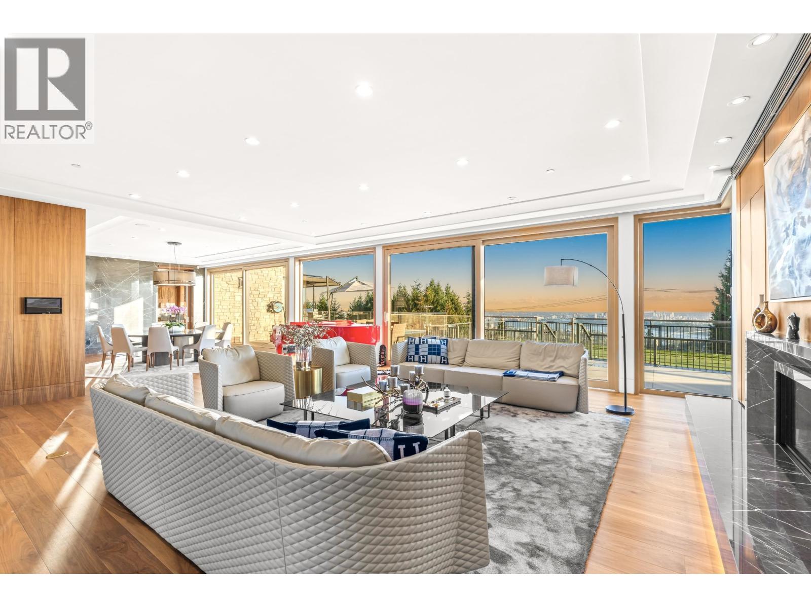 1036 Eyremount Drive, West Vancouver, BC