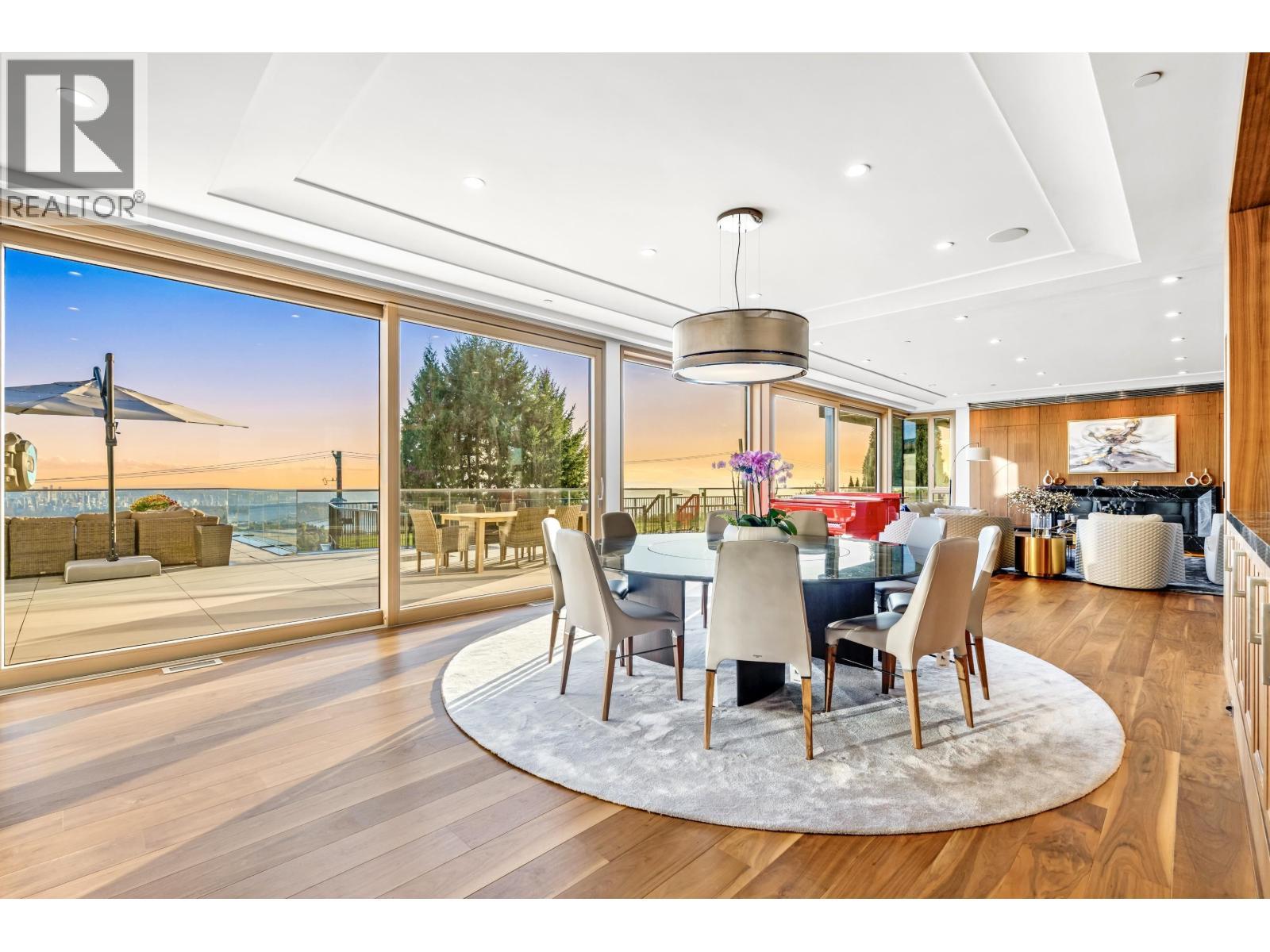 1036 Eyremount Drive, West Vancouver, BC