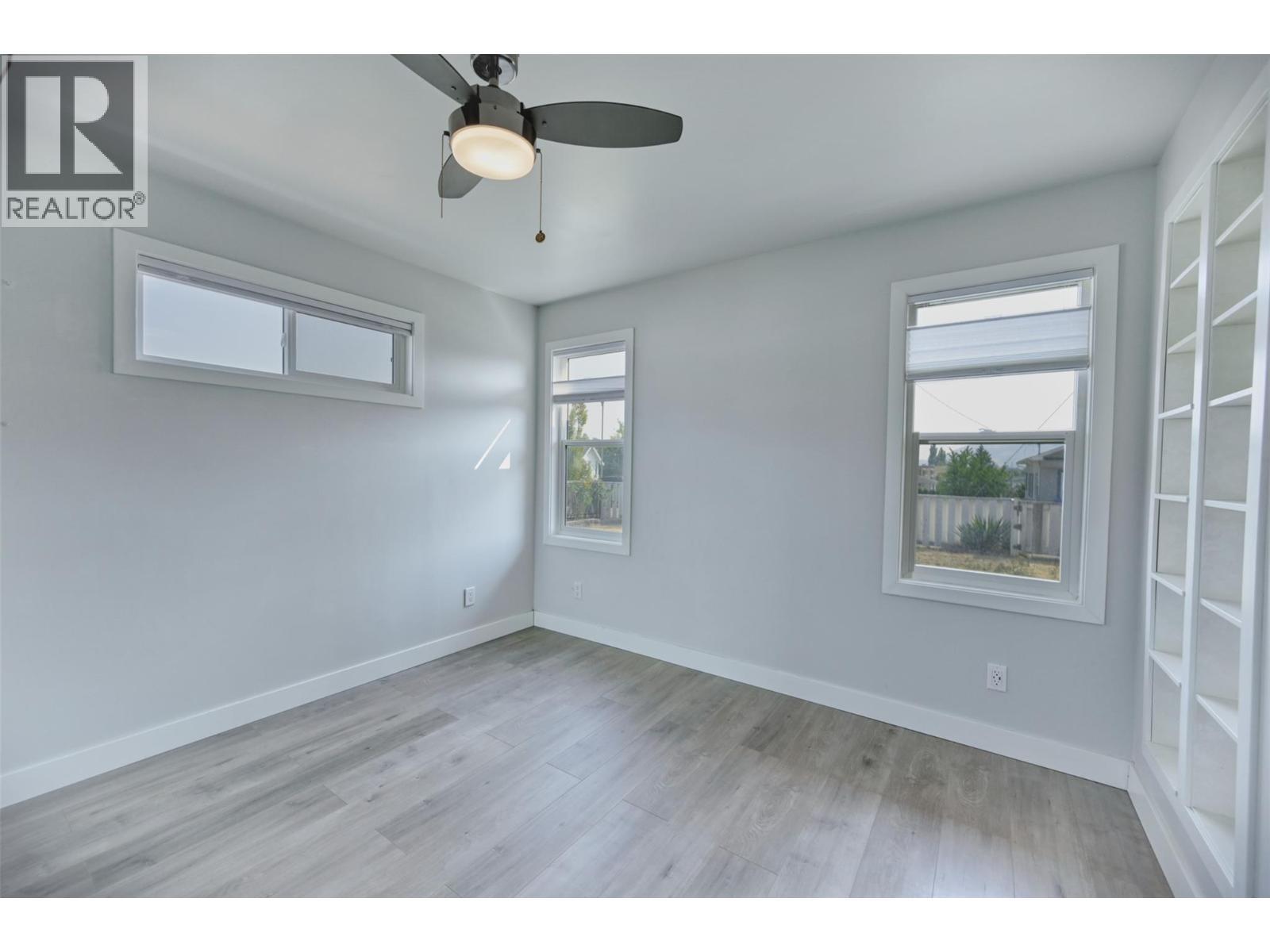 8708 74Th Avenue, Osoyoos, BC