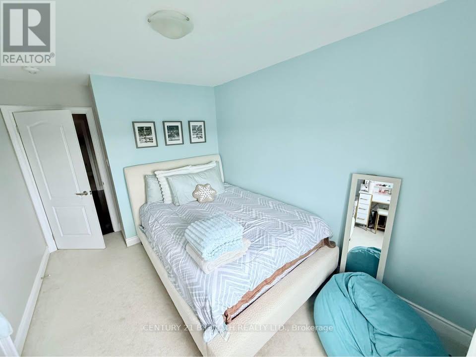 196 Diana Drive, Orillia, ON - Indoor Photo Showing Bedroom