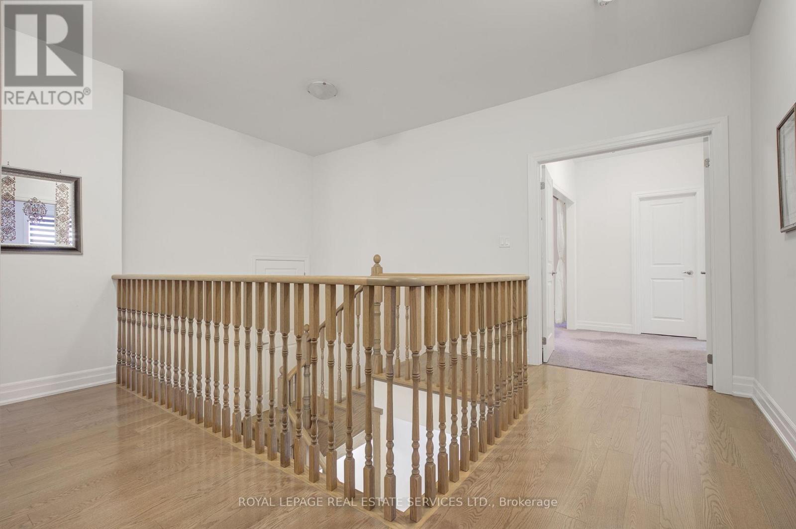 48 Viva Gardens, Oakville, ON - Indoor Photo Showing Other Room