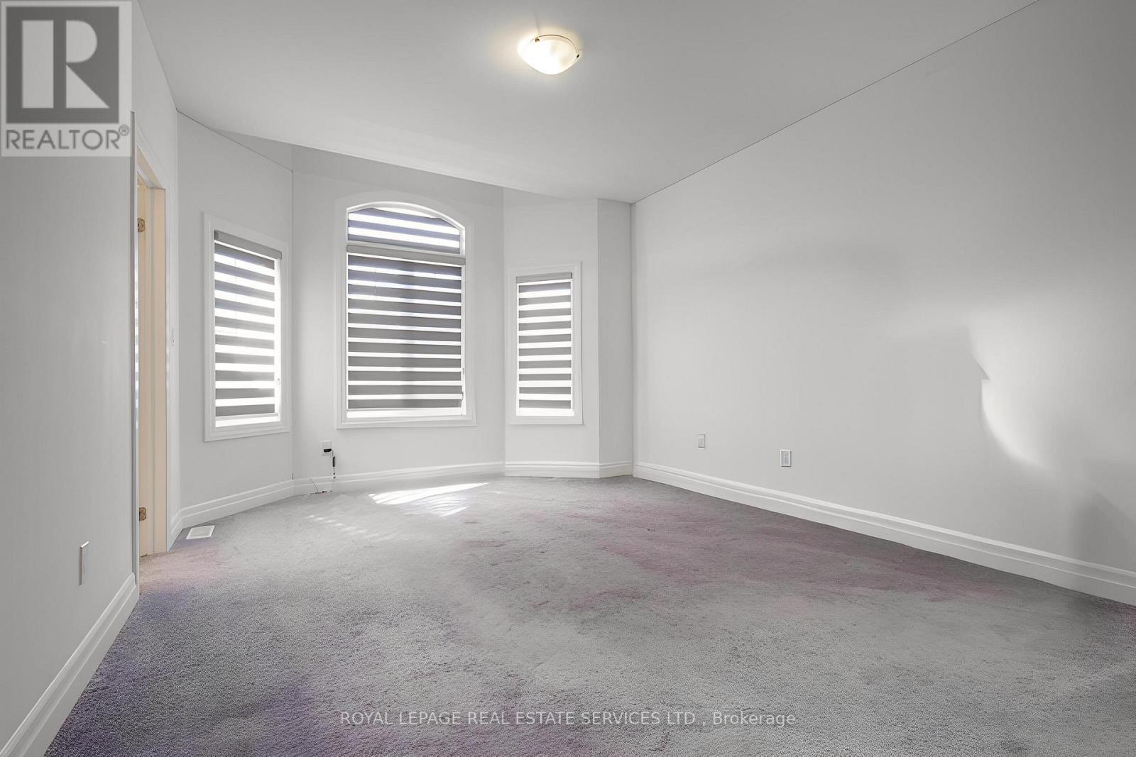 48 Viva Gardens, Oakville, ON - Indoor Photo Showing Other Room