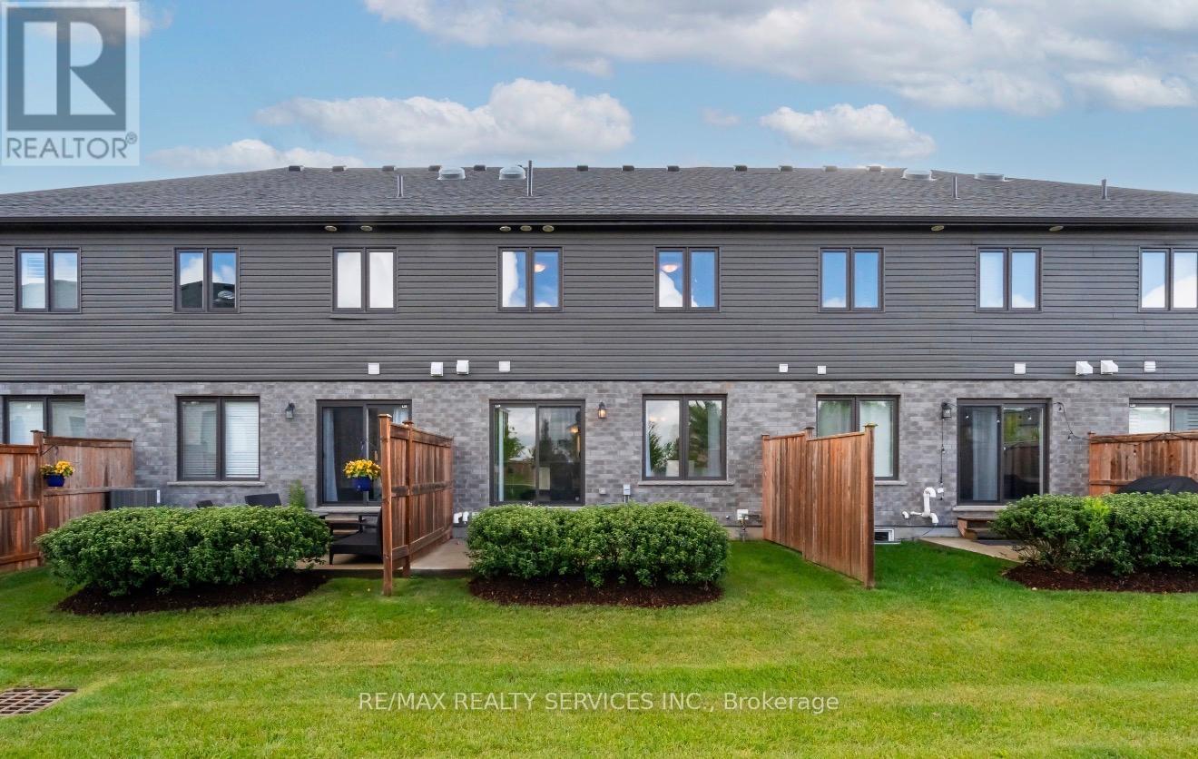 28 - 24 Lawson Street, East Luther Grand Valley, ON - Outdoor