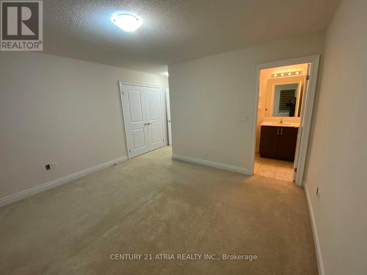 37 Ladder Crescent, East Gwillimbury, ON - Indoor Photo Showing Other Room