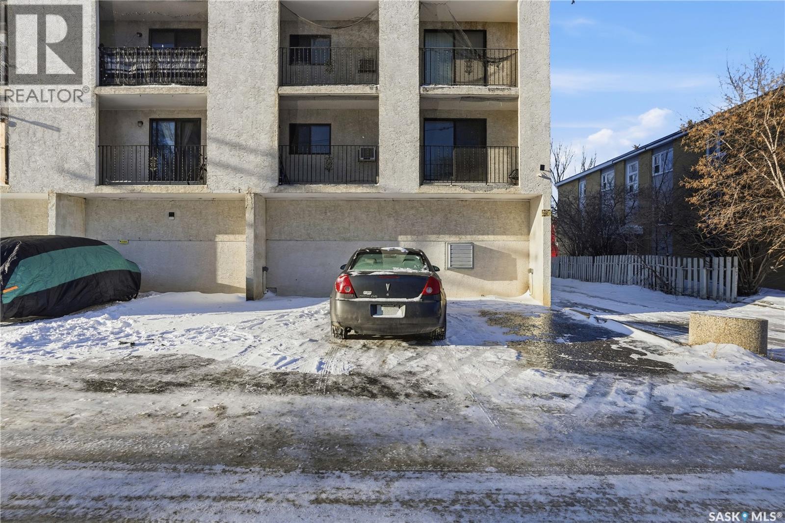 102 2125 Osler Street, Regina, SK - Outdoor