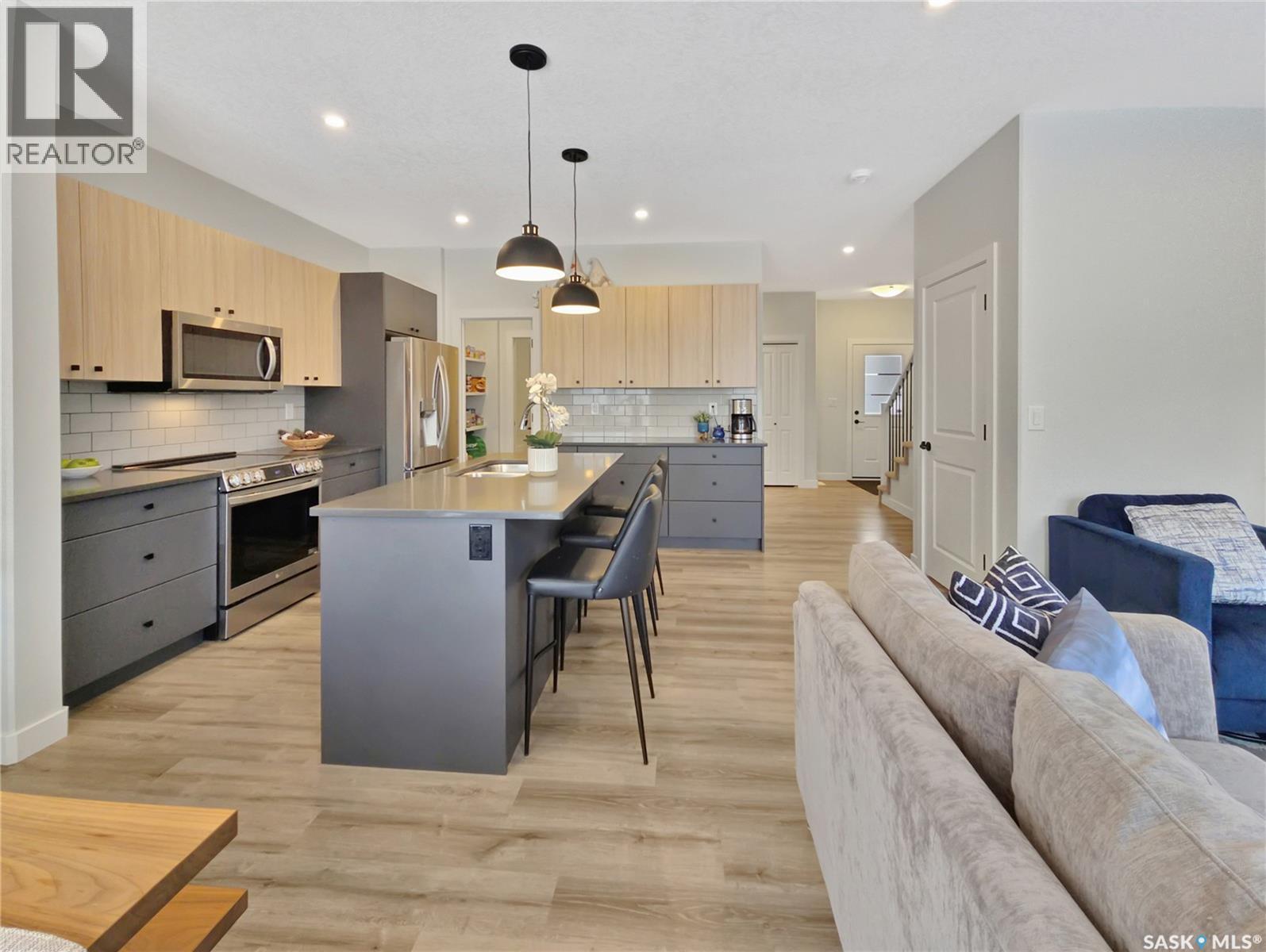 119 Doran Way, Saskatoon, SK - Indoor Photo Showing Kitchen With Upgraded Kitchen