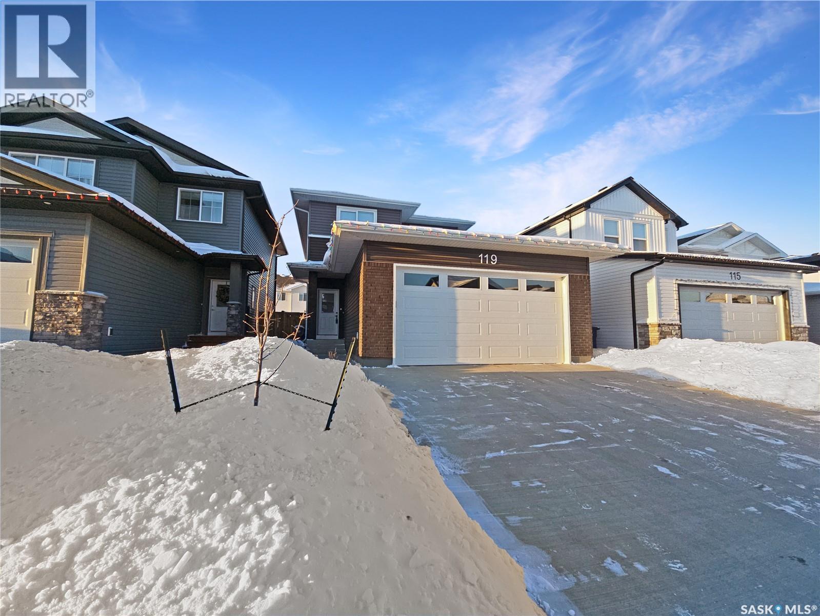 119 Doran Way, Saskatoon, SK - Outdoor With Facade