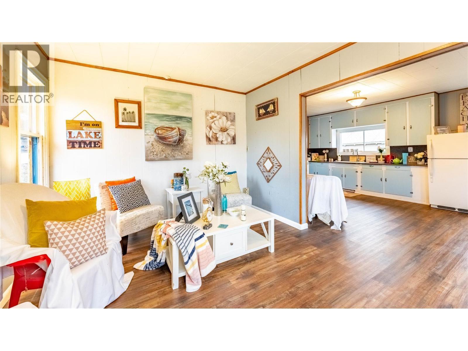 1412 Ainsworth Avenue, Riondel, BC