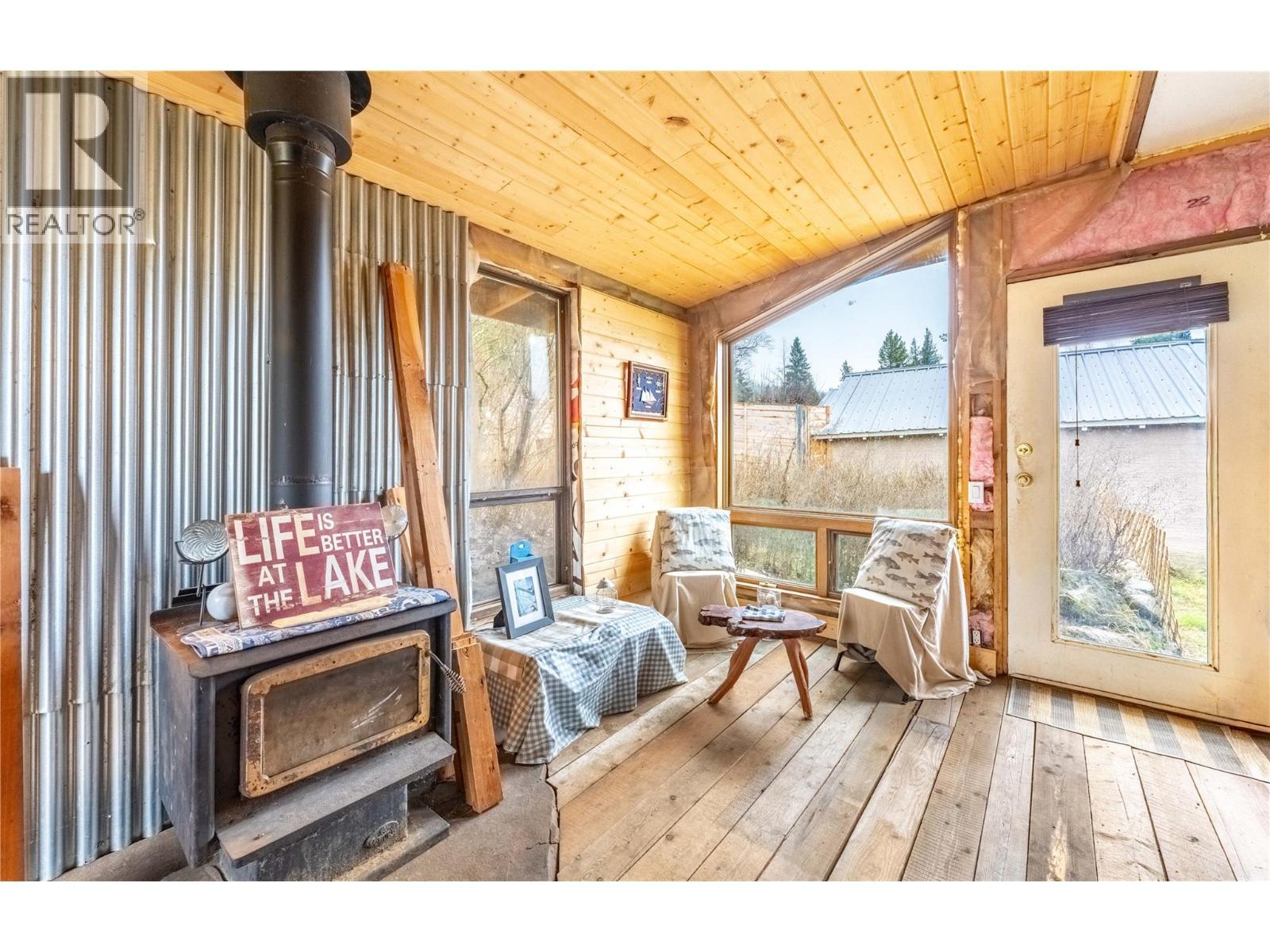 1412 Ainsworth Avenue, Riondel, BC