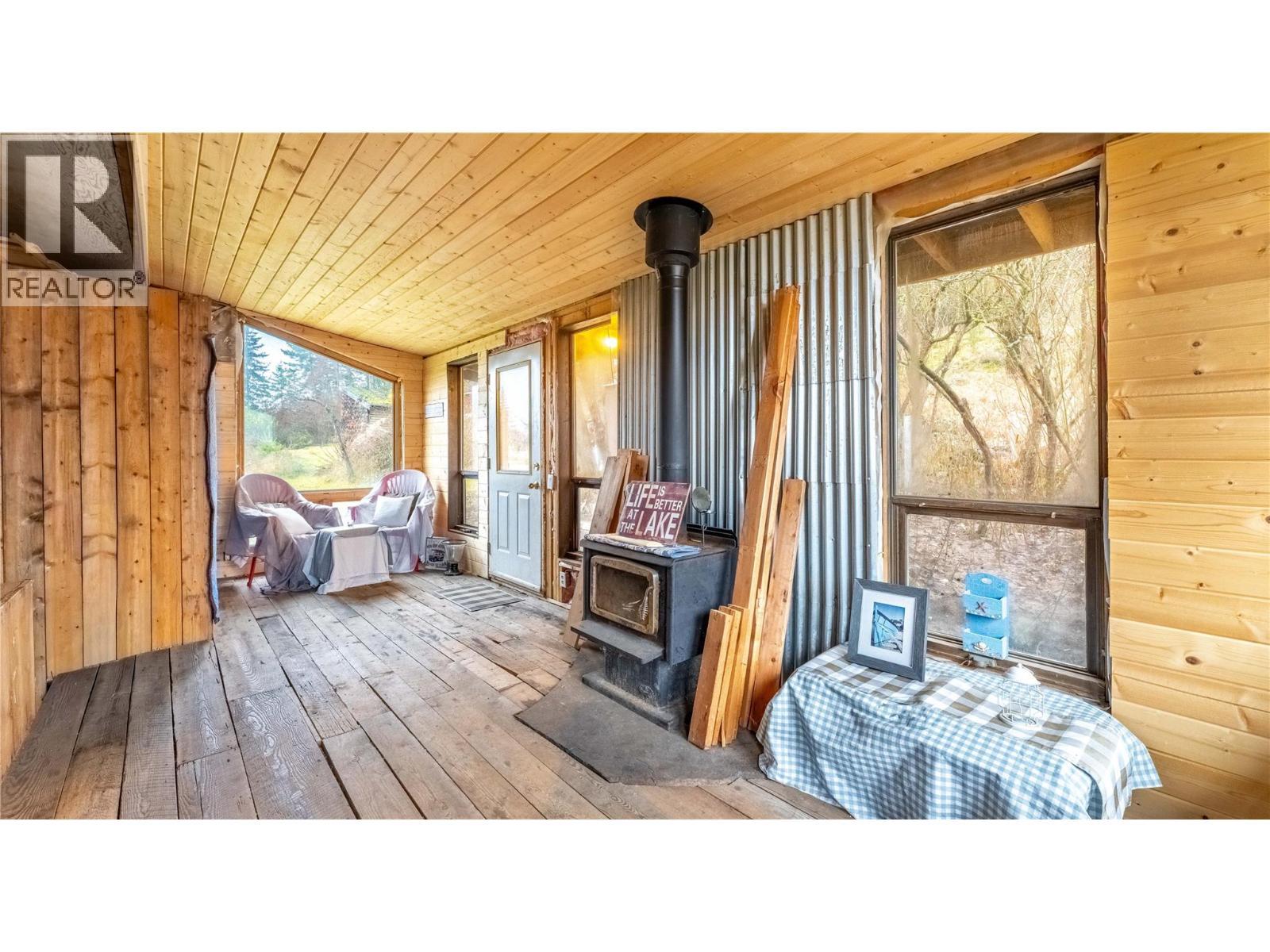 1412 Ainsworth Avenue, Riondel, BC