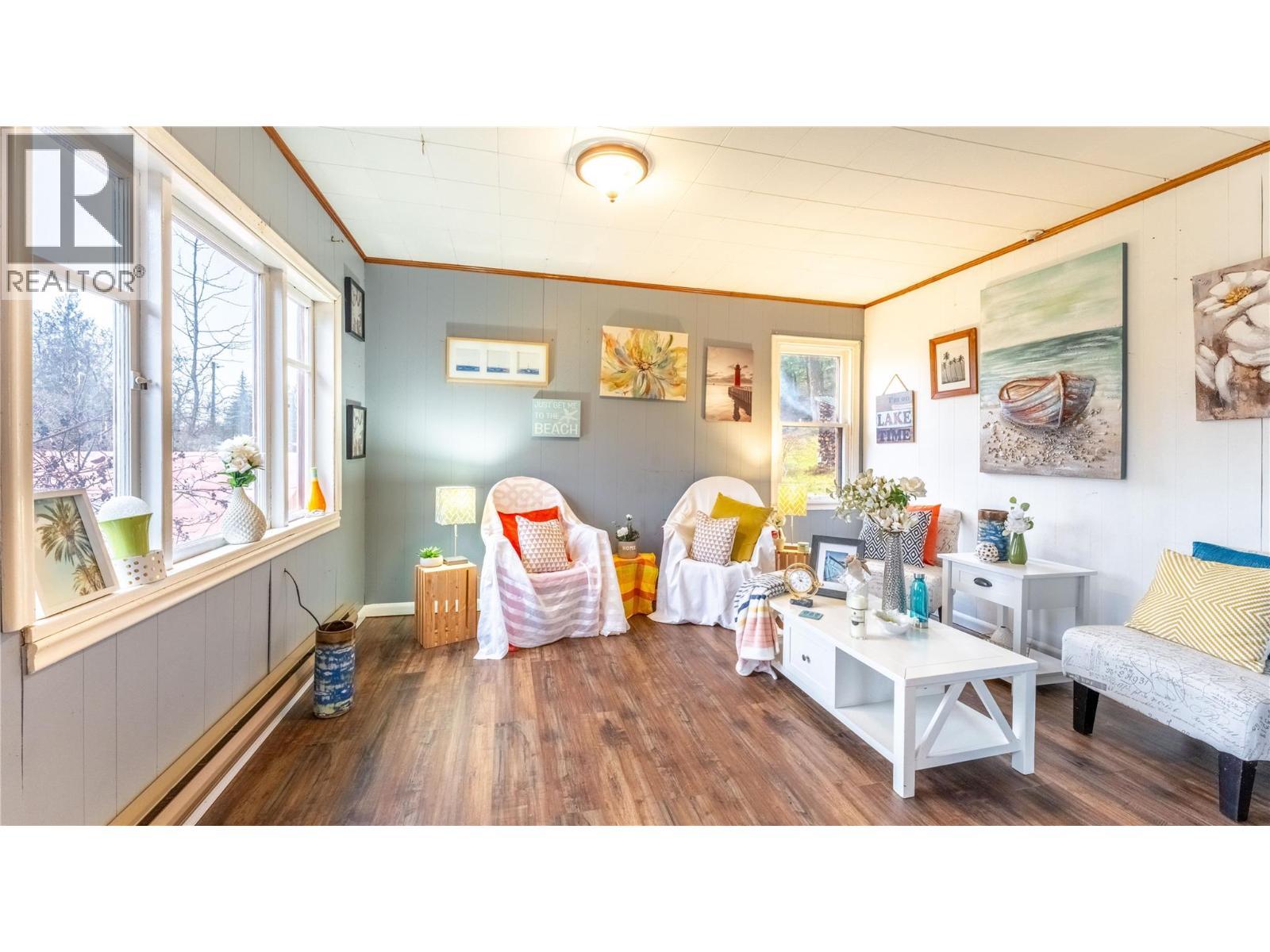 1412 Ainsworth Avenue, Riondel, BC