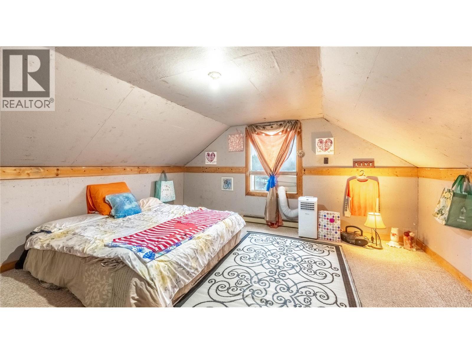 1412 Ainsworth Avenue, Riondel, BC