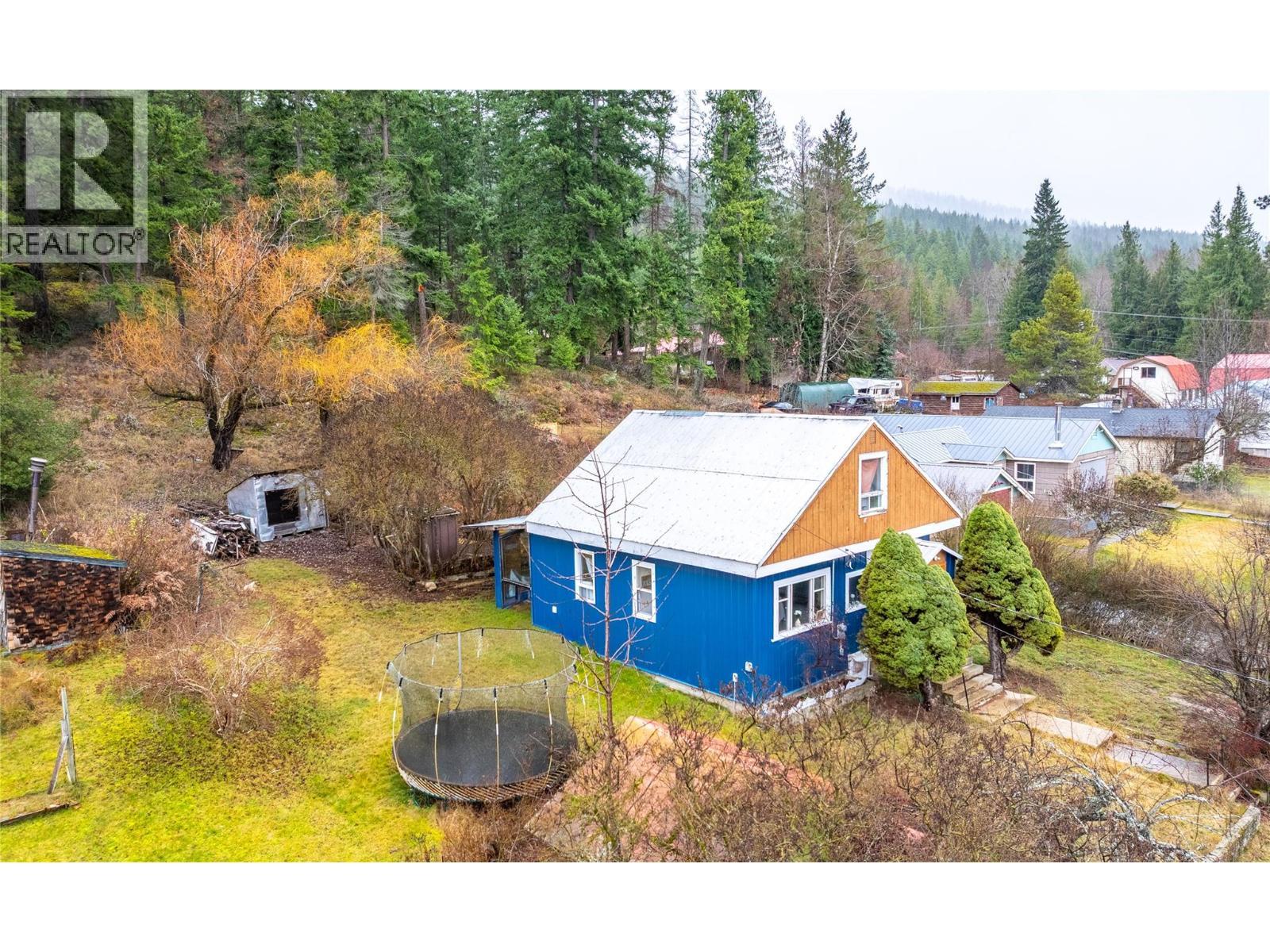 1412 Ainsworth Avenue, Riondel, BC