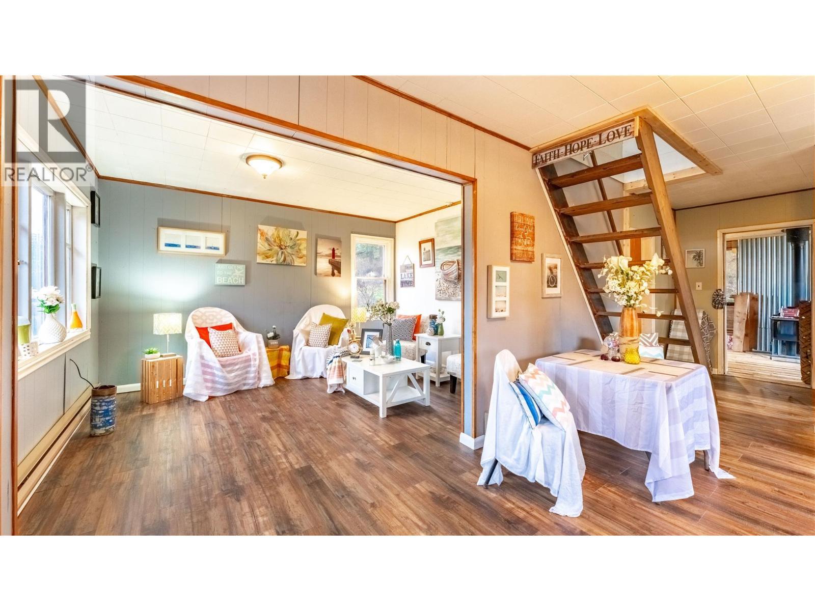 1412 Ainsworth Avenue, Riondel, BC