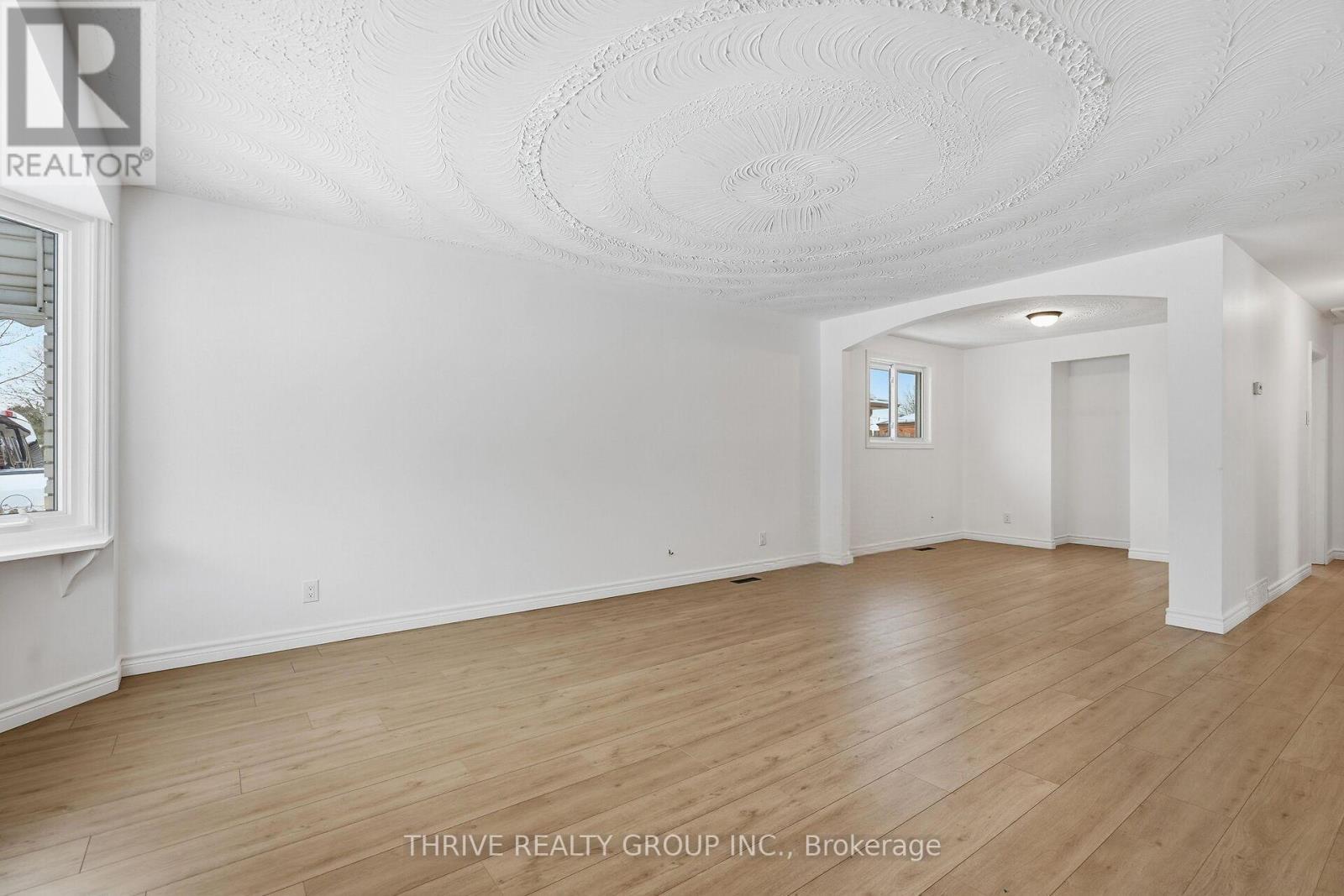 Open Concept Livingroom-Diningroom - 64 Jena Crescent, London East (East I), ON