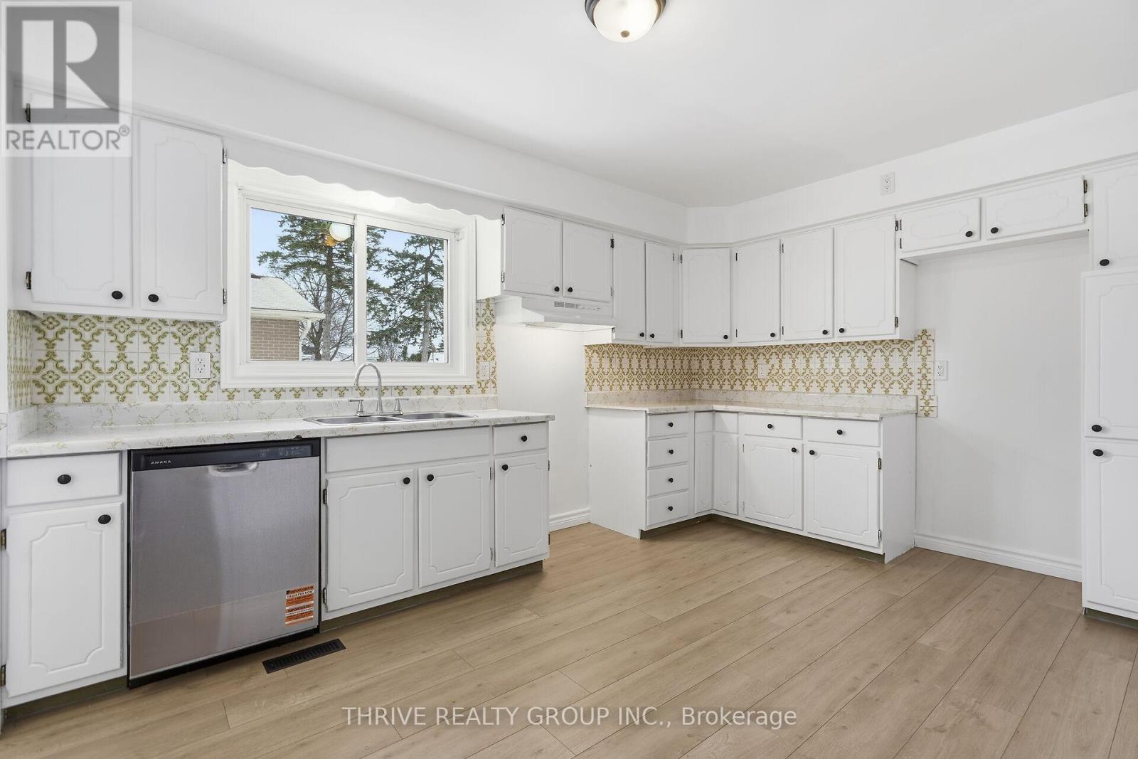 Large Bright Kitchen - 64 Jena Crescent, London East (East I), ON