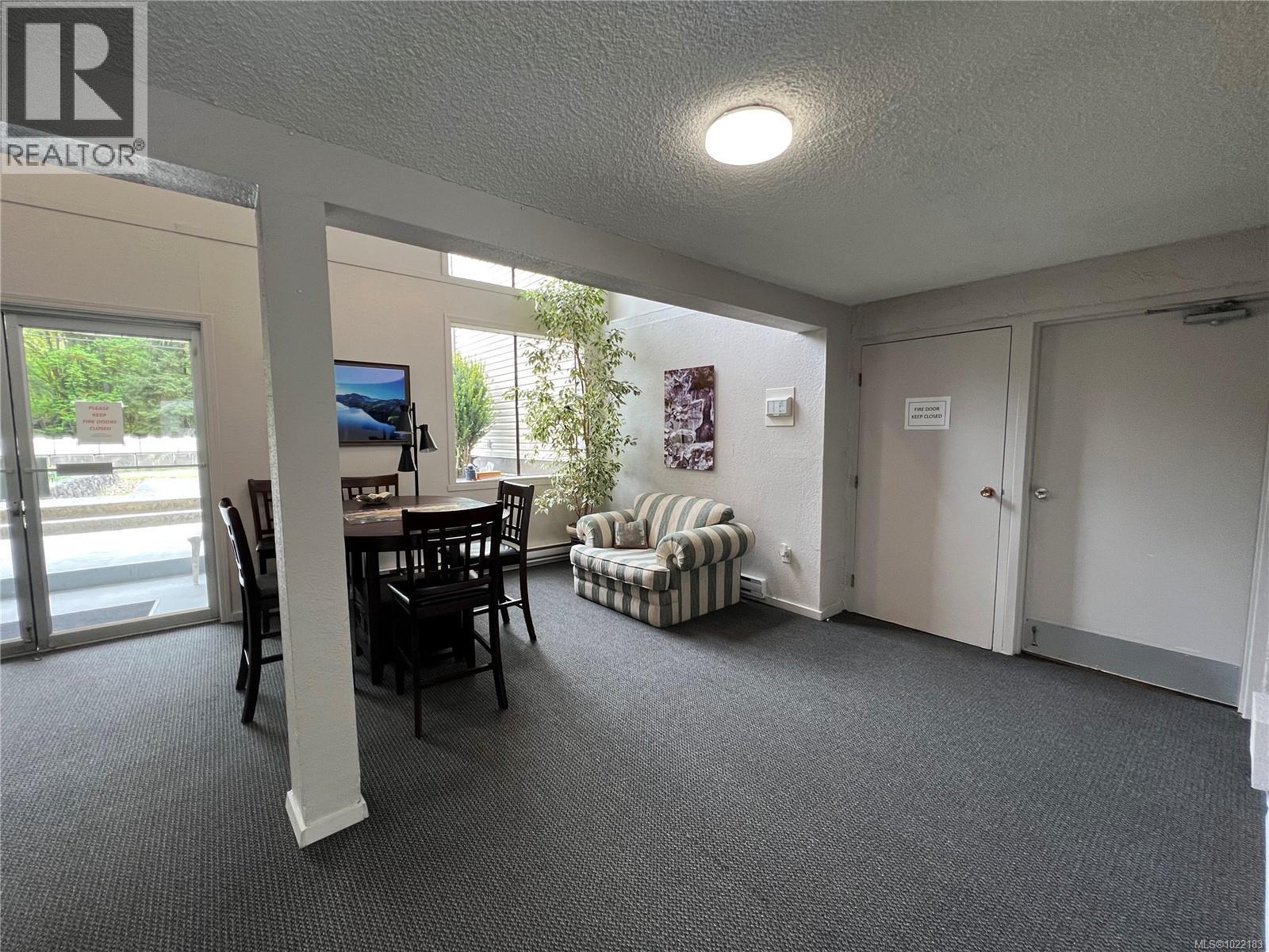 Entrance to building - 202 651 Maquinna Dr N, Tahsis, BC - Indoor