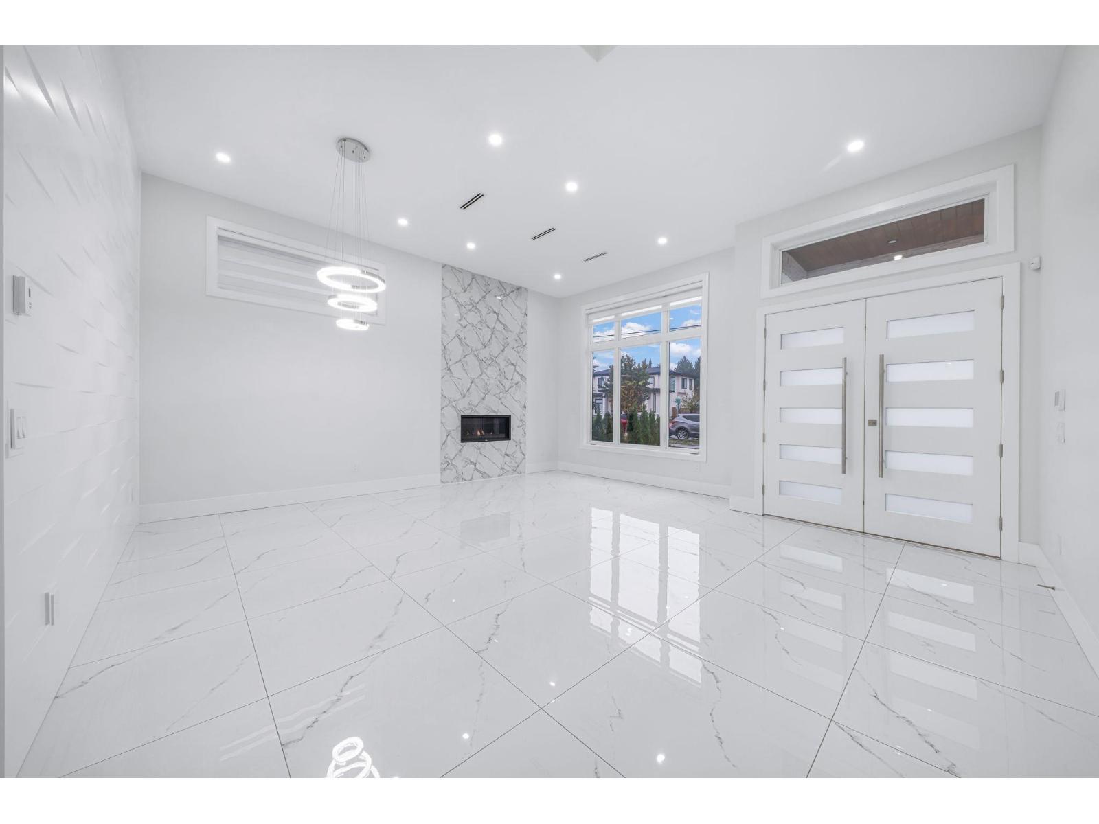 8665 154A Street, Surrey, BC - Indoor Photo Showing Other Room