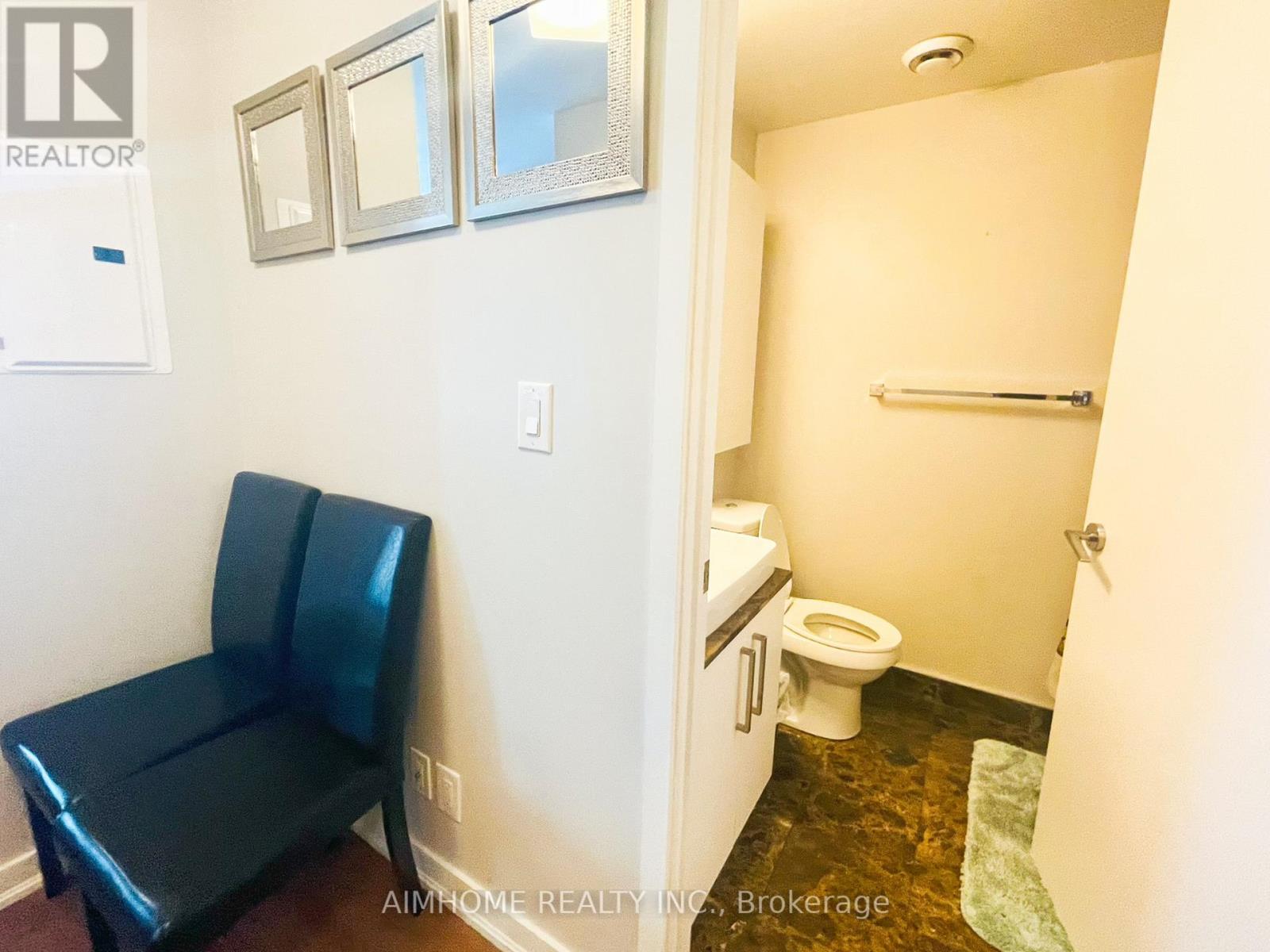 4201 - 12 York Street, Toronto, ON