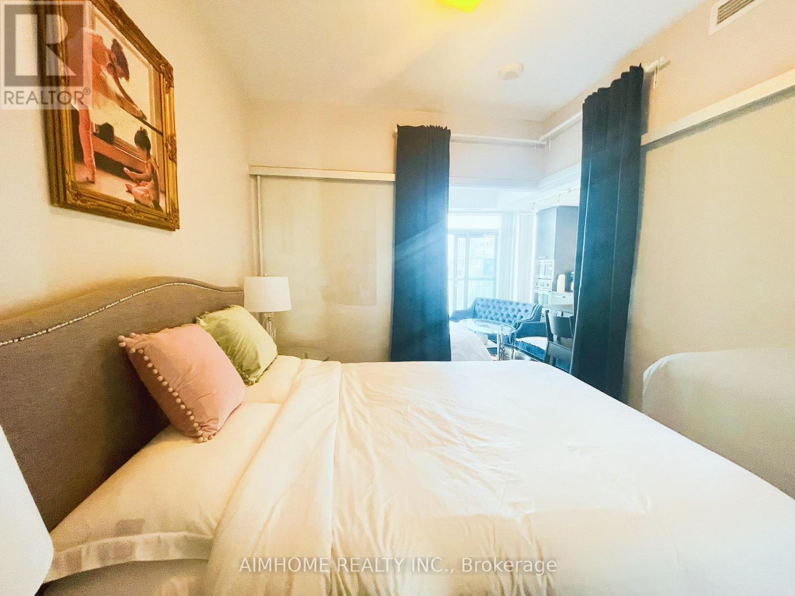 4201 - 12 York Street, Toronto, ON