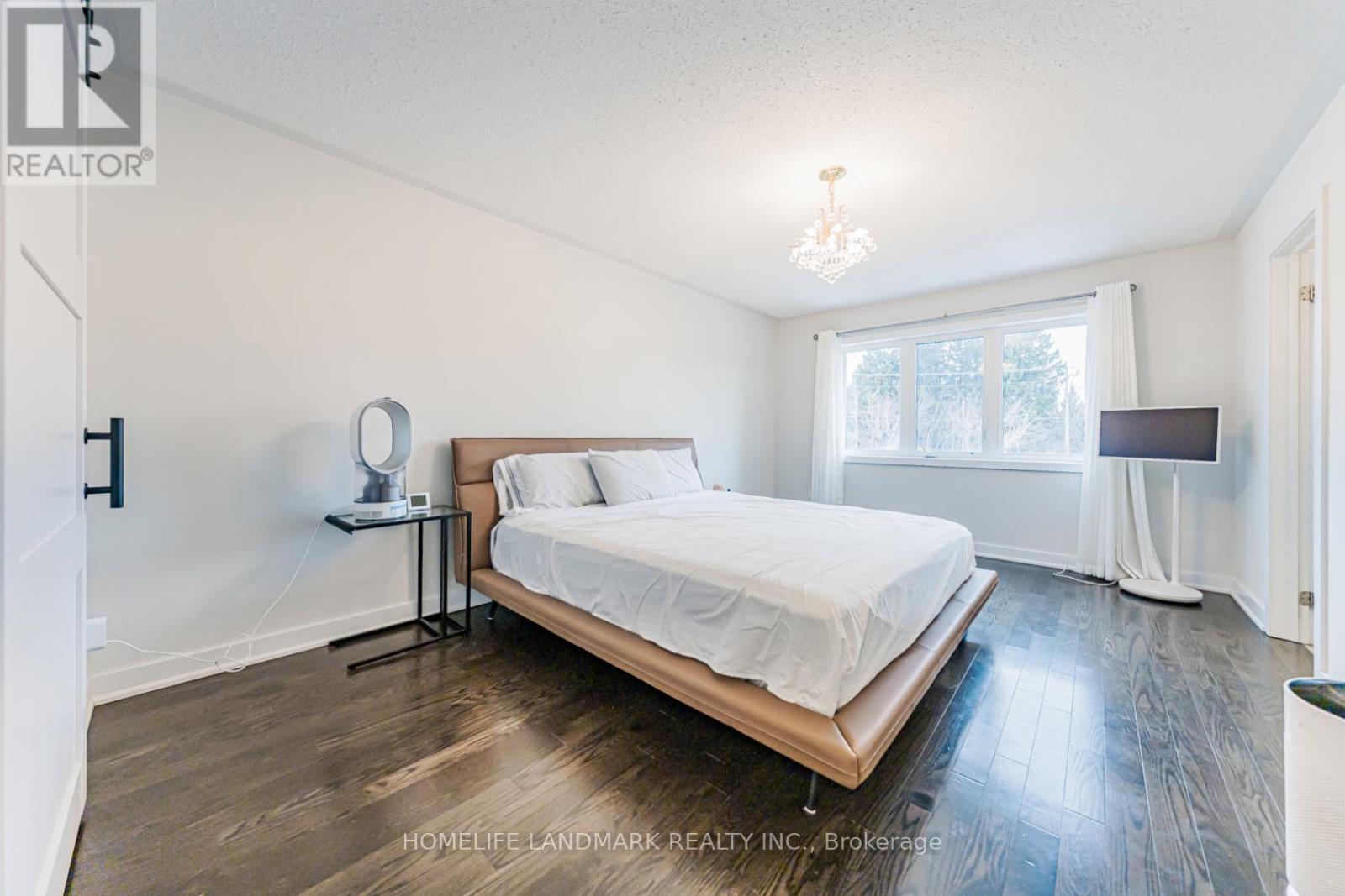 62 Helliwell Crescent, Richmond Hill, ON - Indoor Photo Showing Bedroom