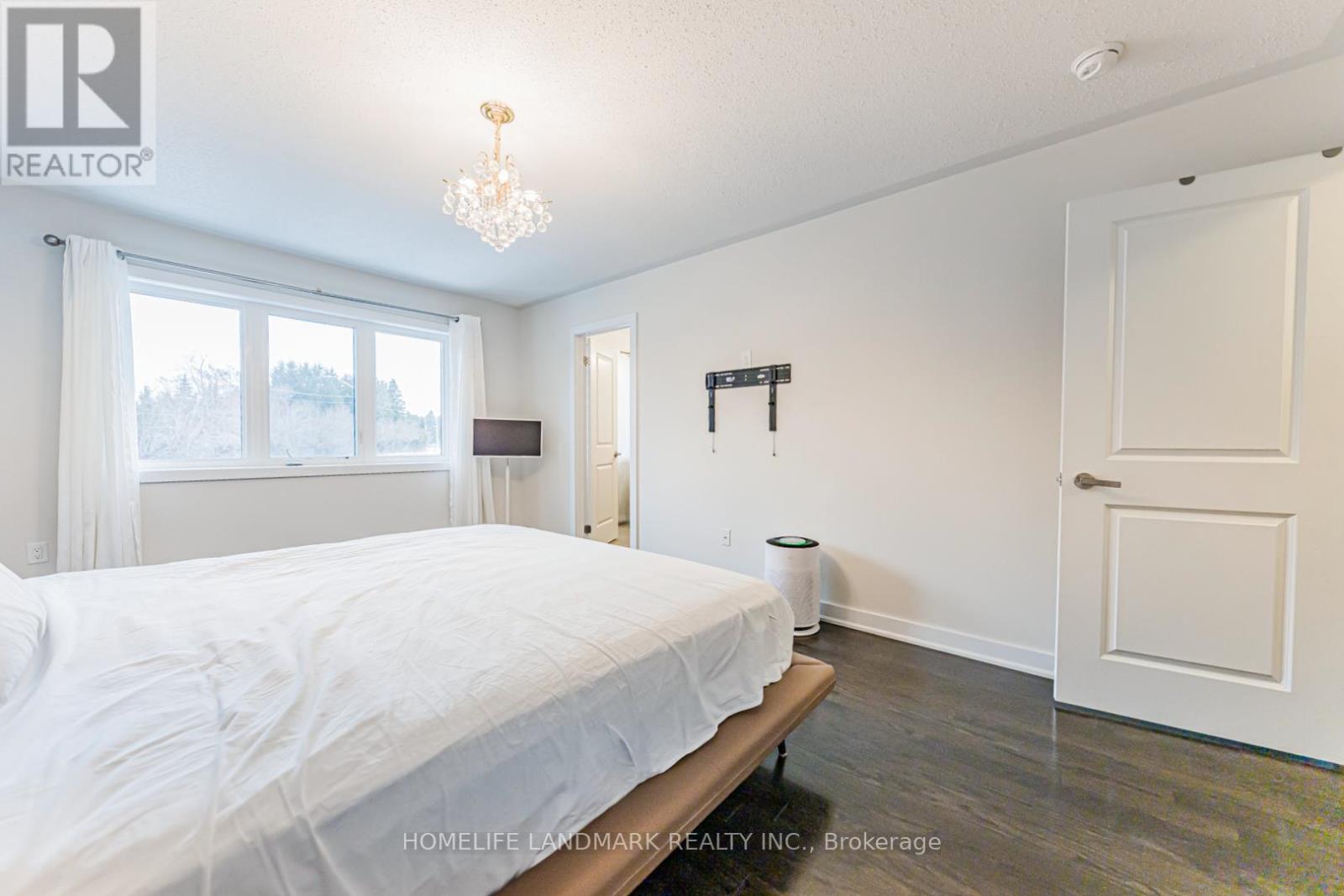 62 Helliwell Crescent, Richmond Hill, ON - Indoor Photo Showing Bedroom