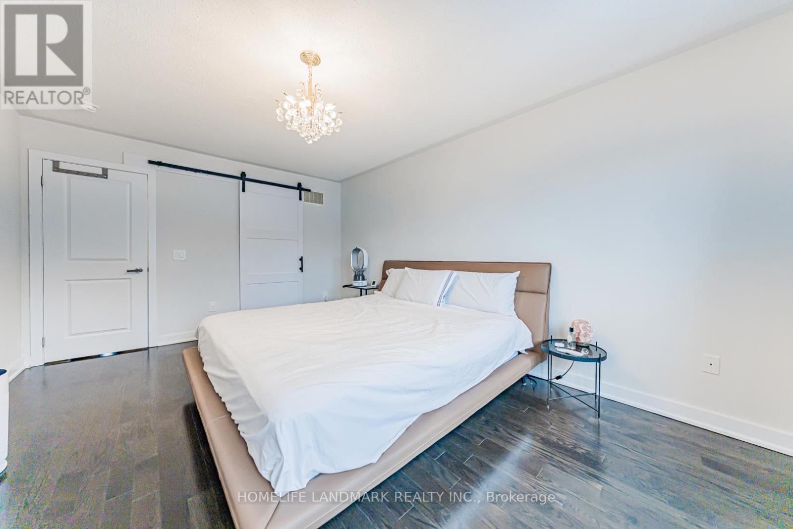 62 Helliwell Crescent, Richmond Hill, ON - Indoor Photo Showing Bedroom