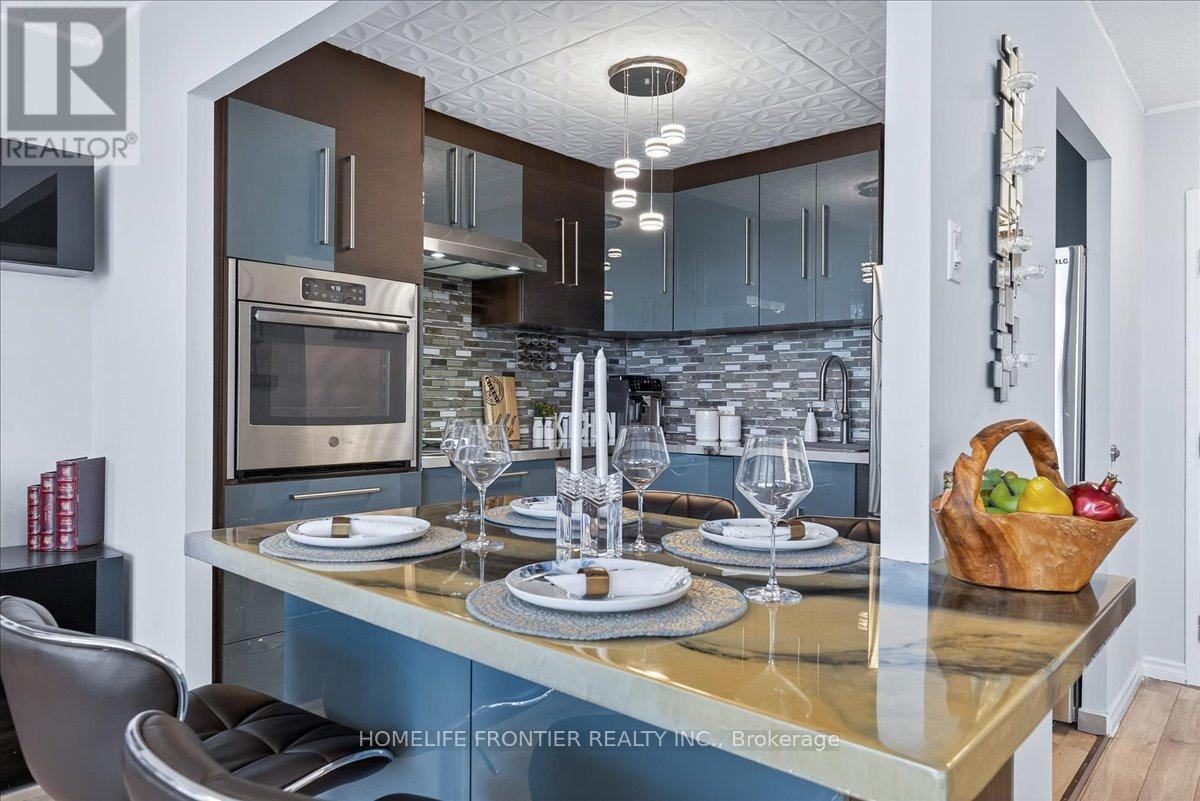 605 - 2301 Derry Road W, Mississauga, ON