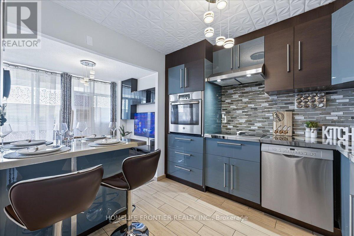 605 - 2301 Derry Road W, Mississauga, ON