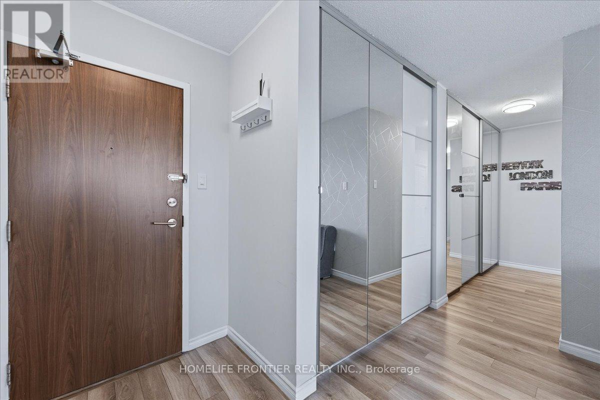 605 - 2301 Derry Road W, Mississauga, ON