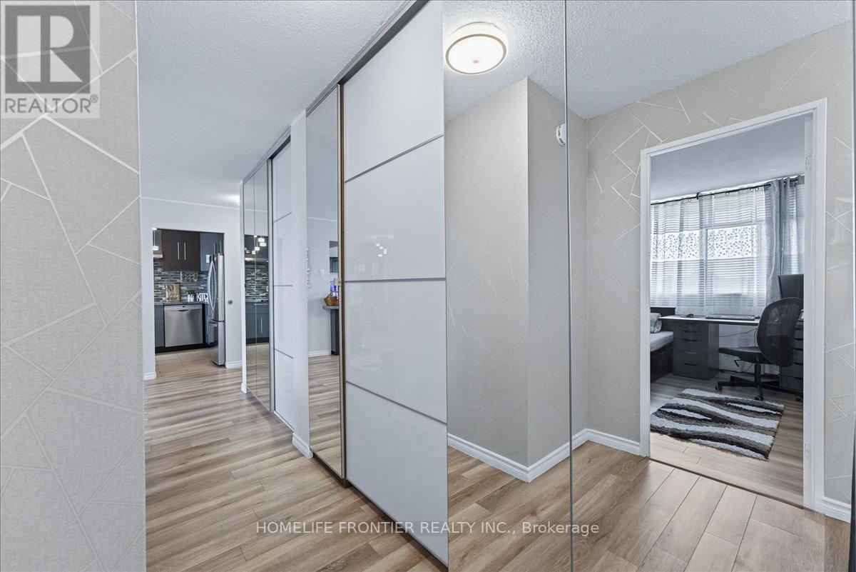 605 - 2301 Derry Road W, Mississauga, ON