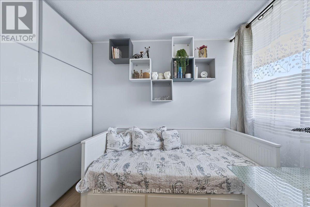 605 - 2301 Derry Road W, Mississauga, ON