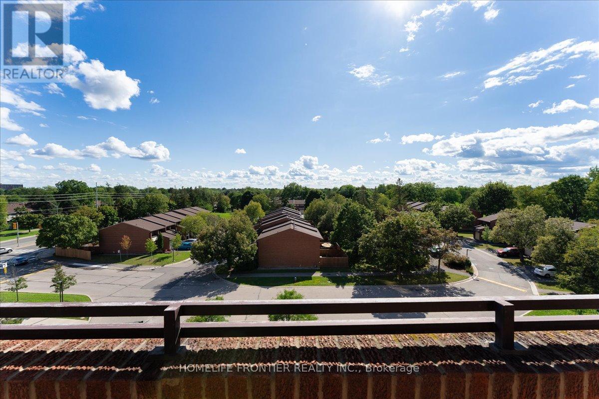 605 - 2301 Derry Road W, Mississauga, ON