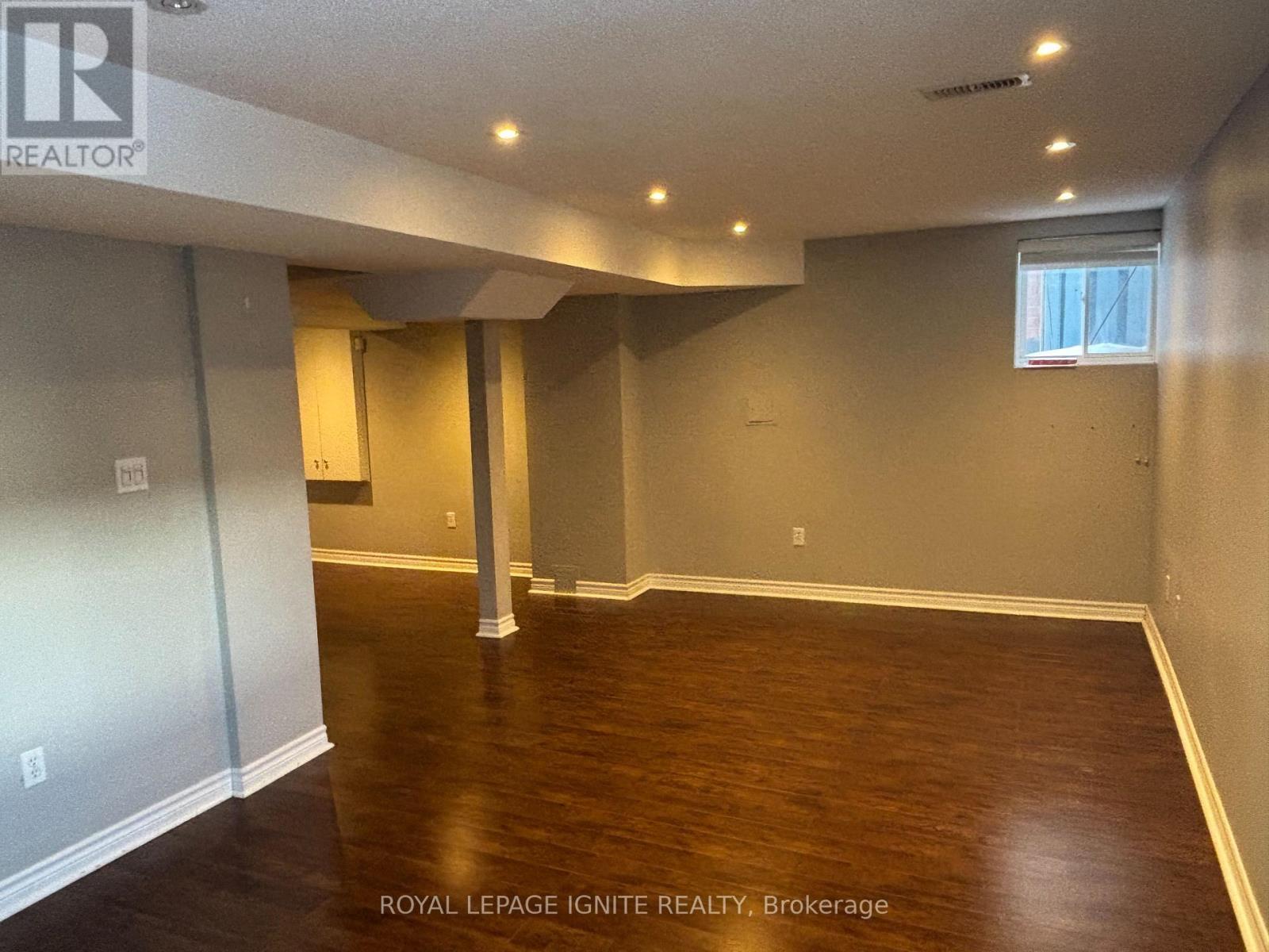 4889 Yorkshire Avenue, Mississauga, ON - Indoor