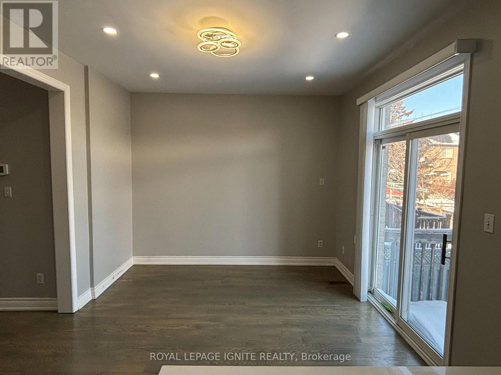 4889 Yorkshire Avenue, Mississauga, ON - Indoor Photo Showing Other Room