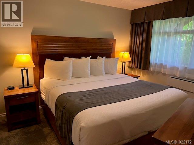 103D 1800 Riverside Lane, Courtenay, BC - Indoor Photo Showing Bedroom