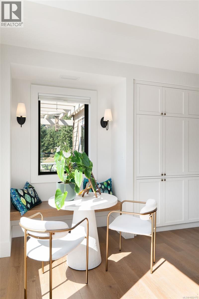 416 1335 Bear Mountain Pkwy, Langford, BC - Indoor