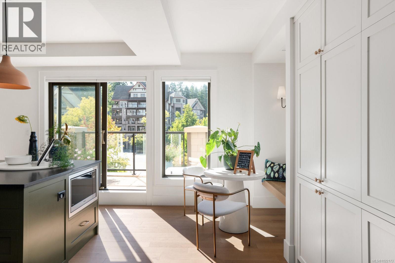 416 1335 Bear Mountain Pkwy, Langford, BC - Indoor