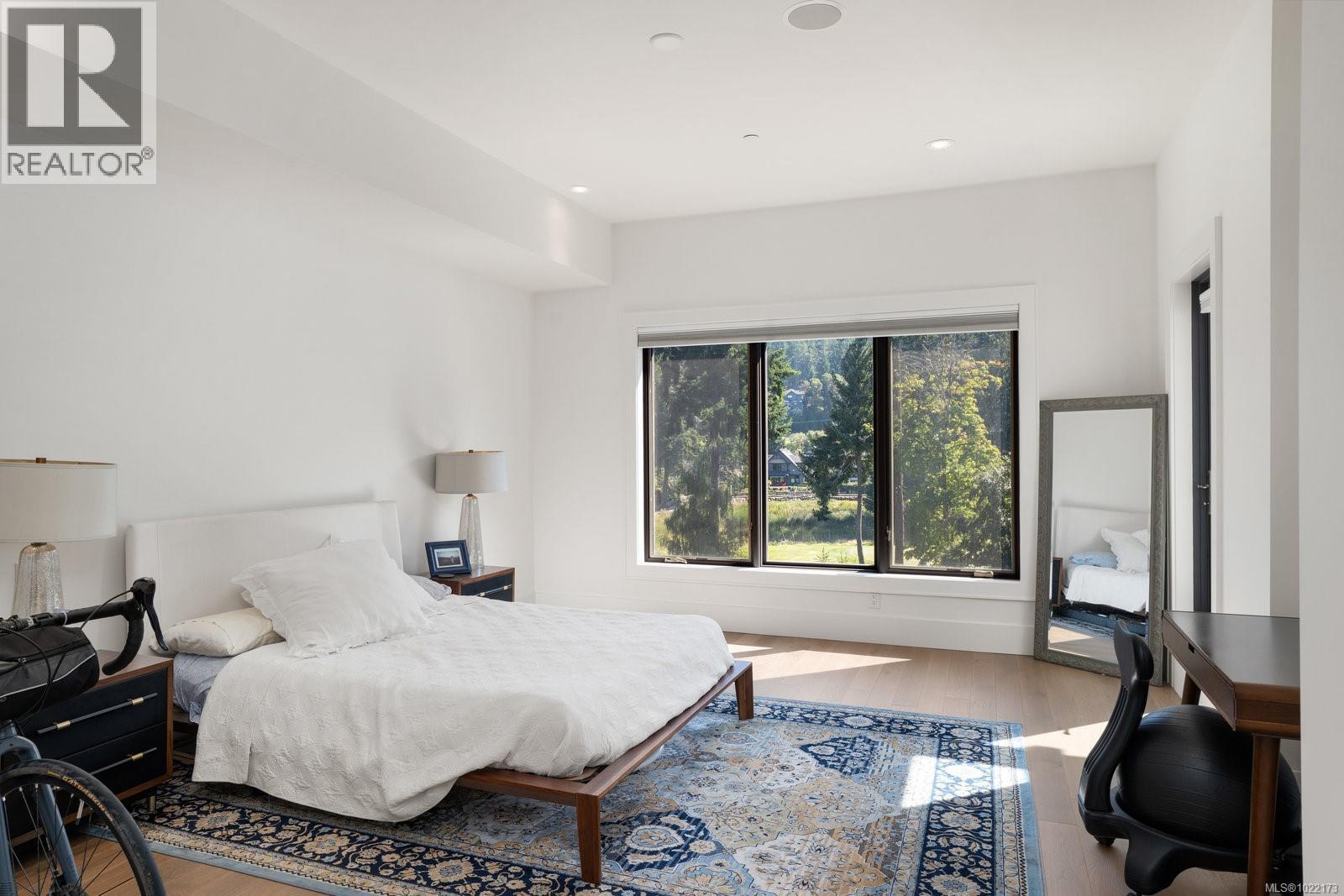 416 1335 Bear Mountain Pkwy, Langford, BC - Indoor Photo Showing Bedroom