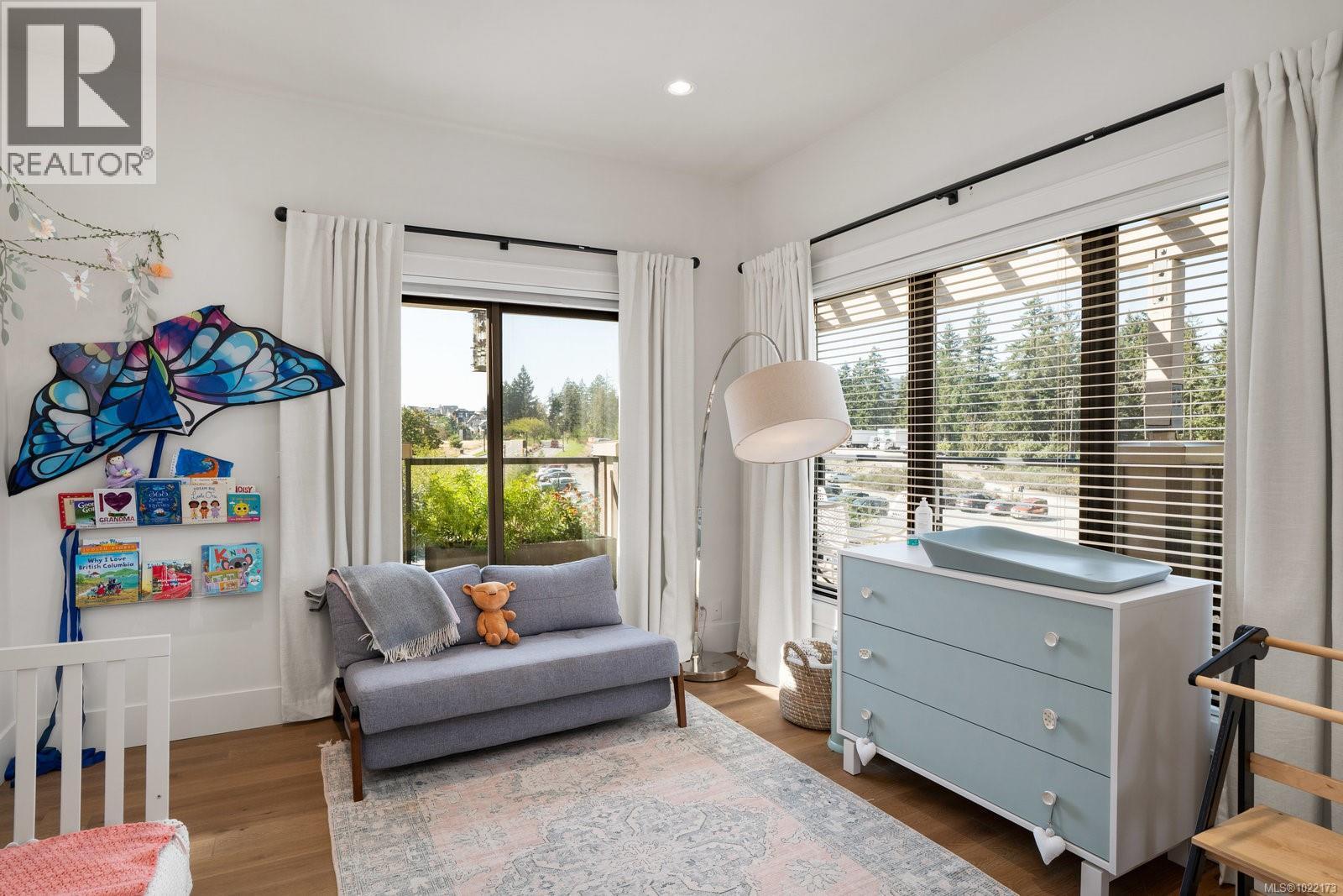 416 1335 Bear Mountain Pkwy, Langford, BC - Indoor