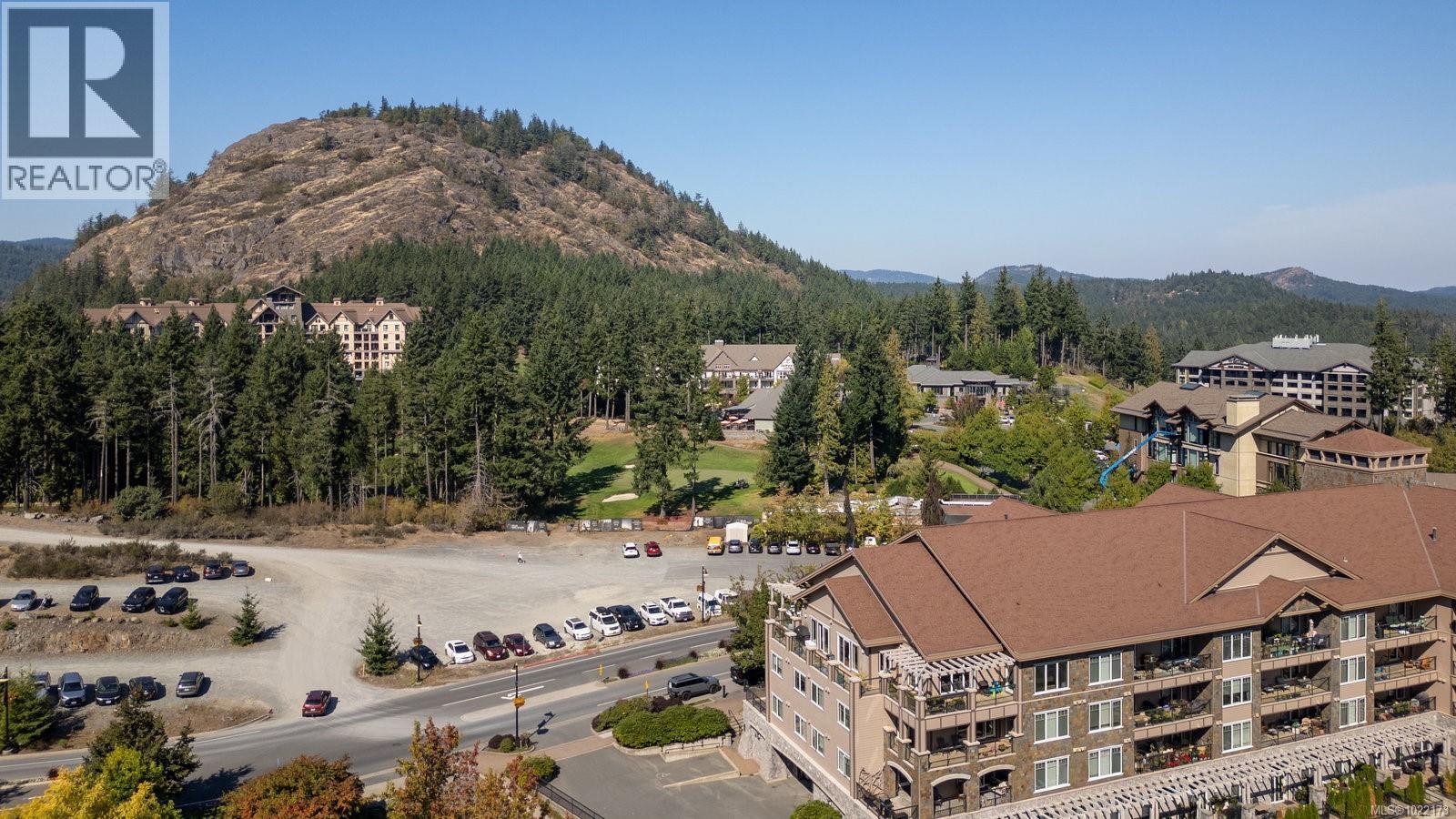 416 1335 Bear Mountain Pkwy, Langford, BC - Outdoor With View