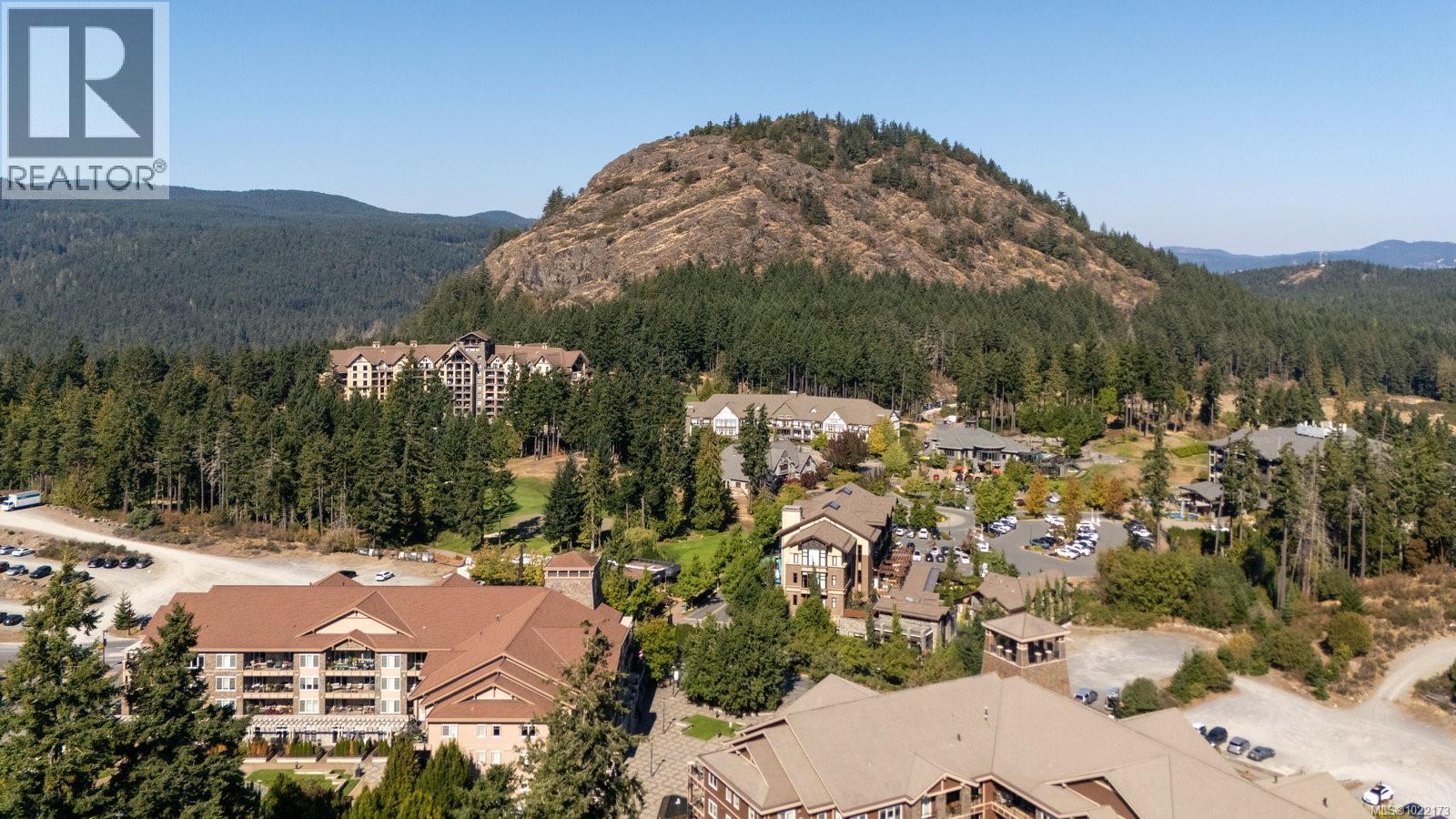 416 1335 Bear Mountain Pkwy, Langford, BC - Outdoor With View