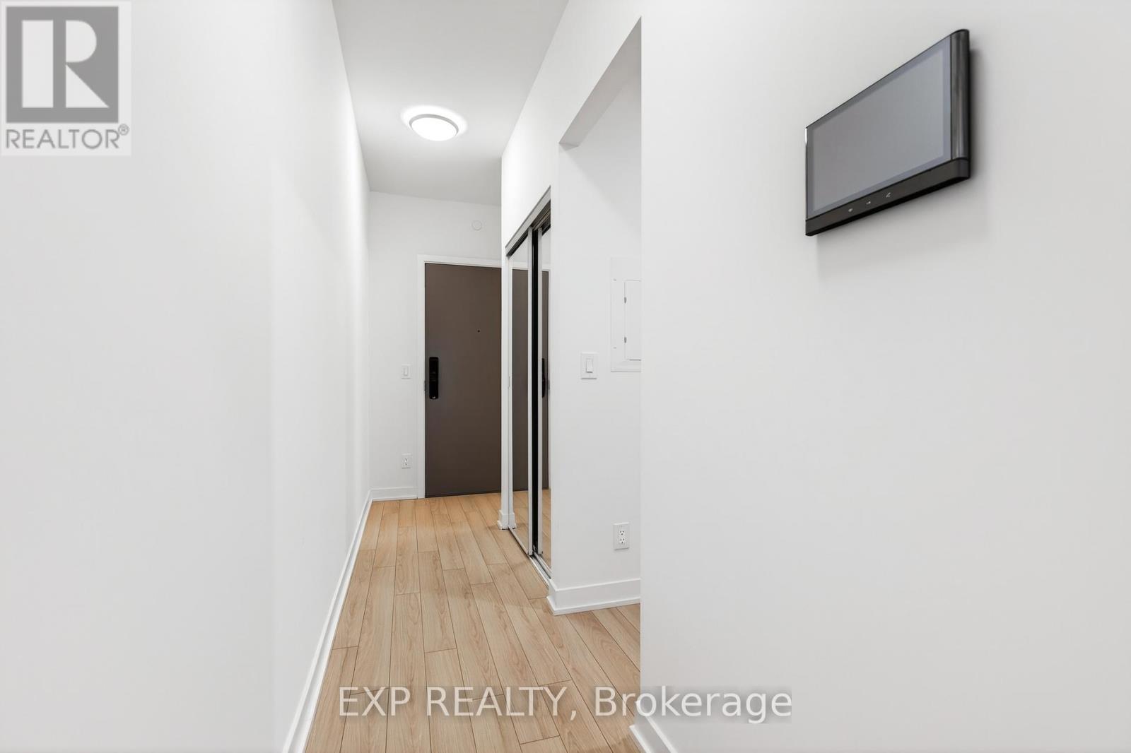 3079 Trafalgar Road, Oakville, ON