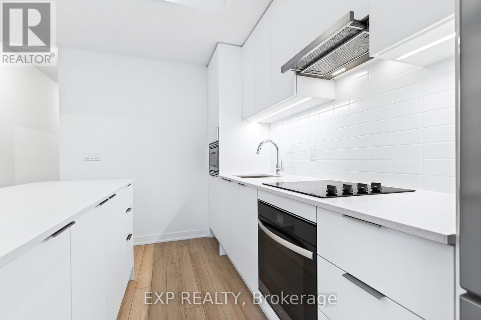 3079 Trafalgar Road, Oakville, ON