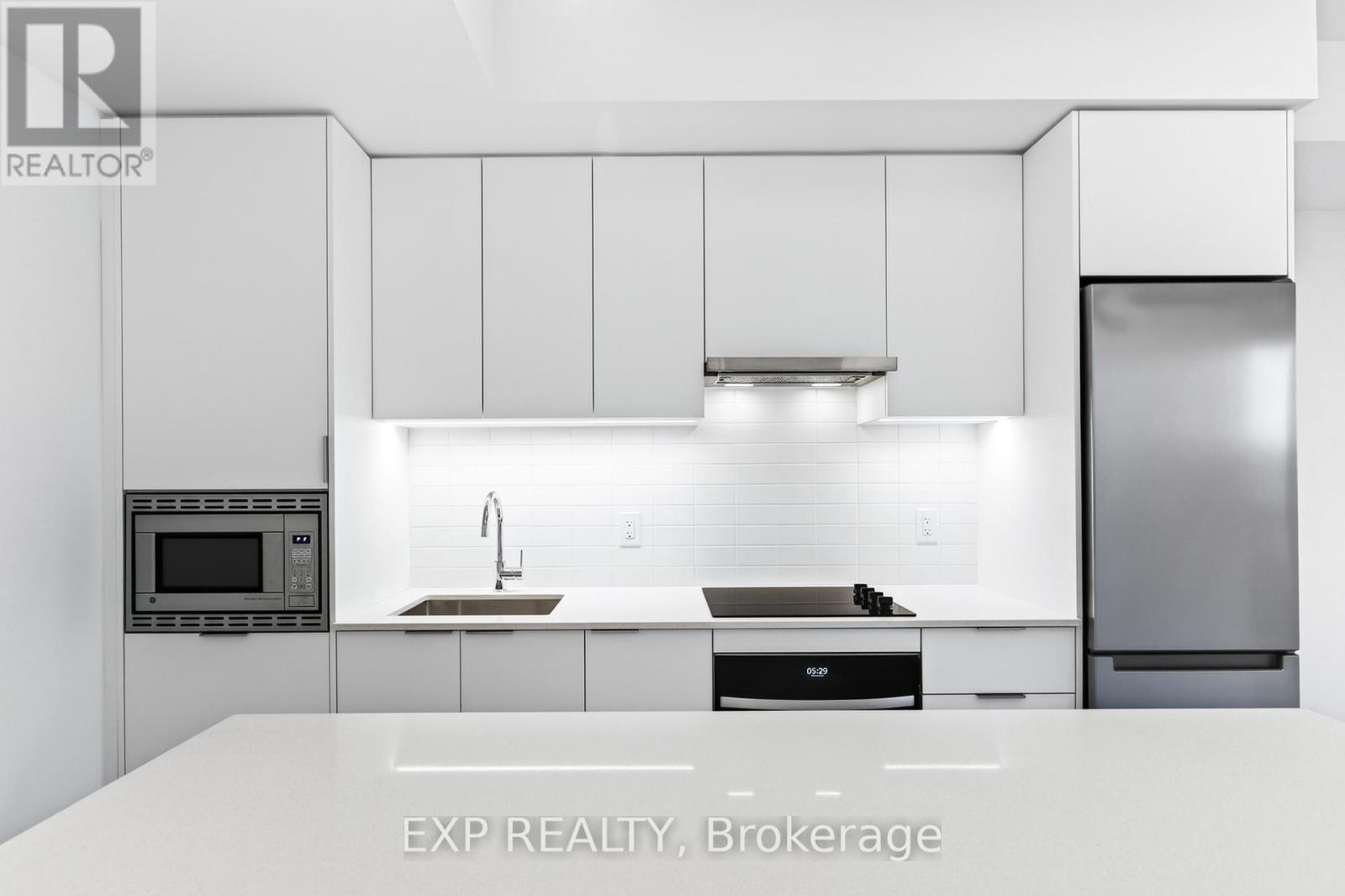 3079 Trafalgar Road, Oakville, ON