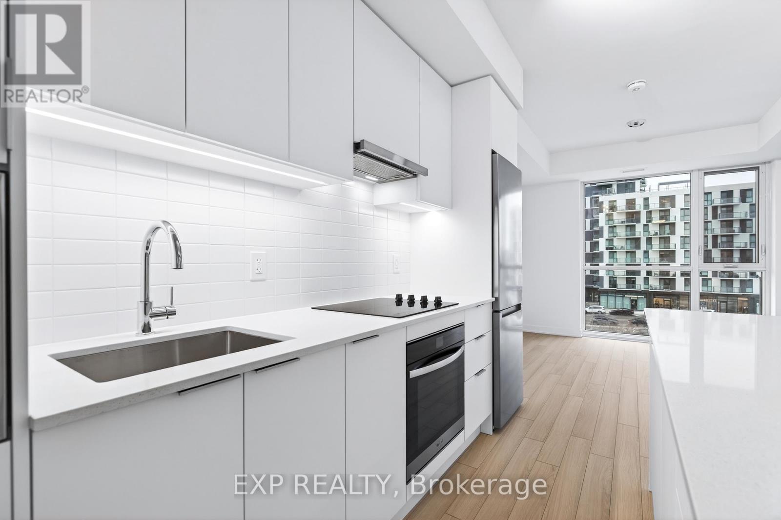 3079 Trafalgar Road, Oakville, ON