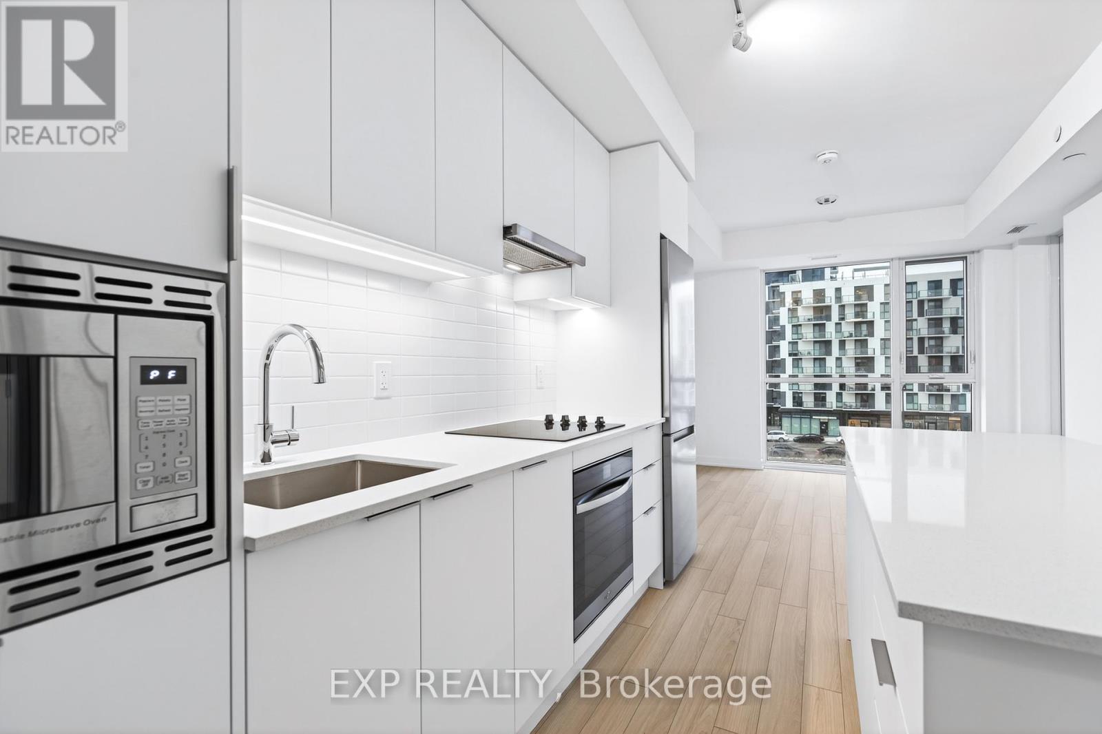 3079 Trafalgar Road, Oakville, ON