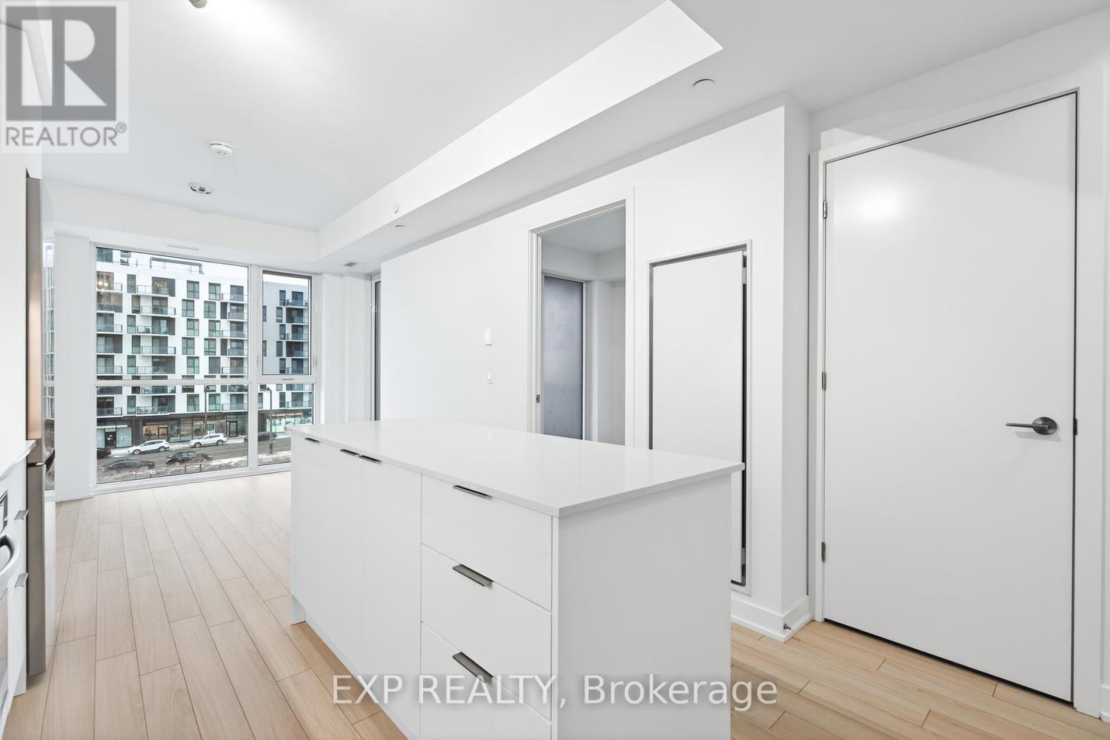 3079 Trafalgar Road, Oakville, ON