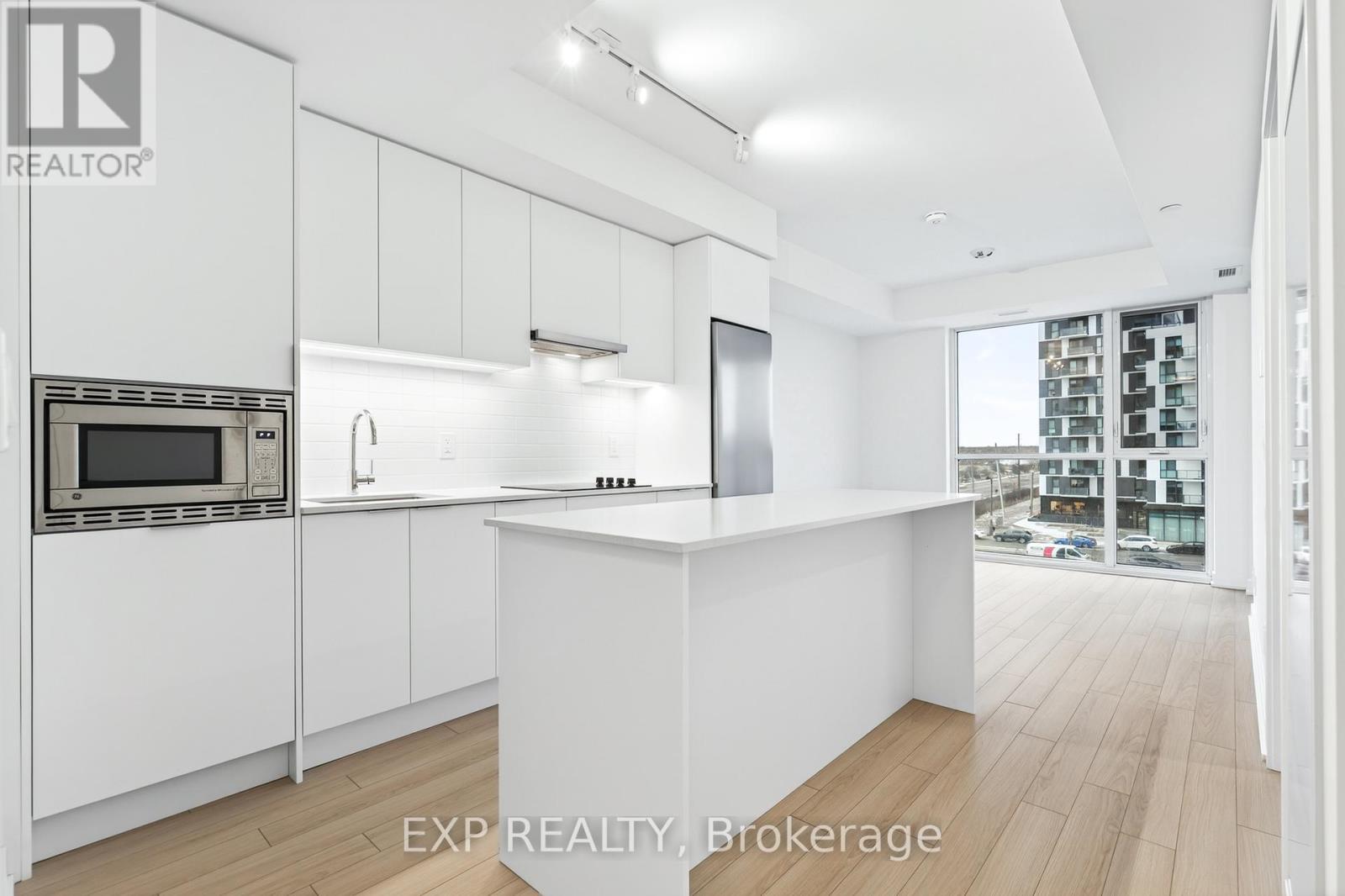 3079 Trafalgar Road, Oakville, ON